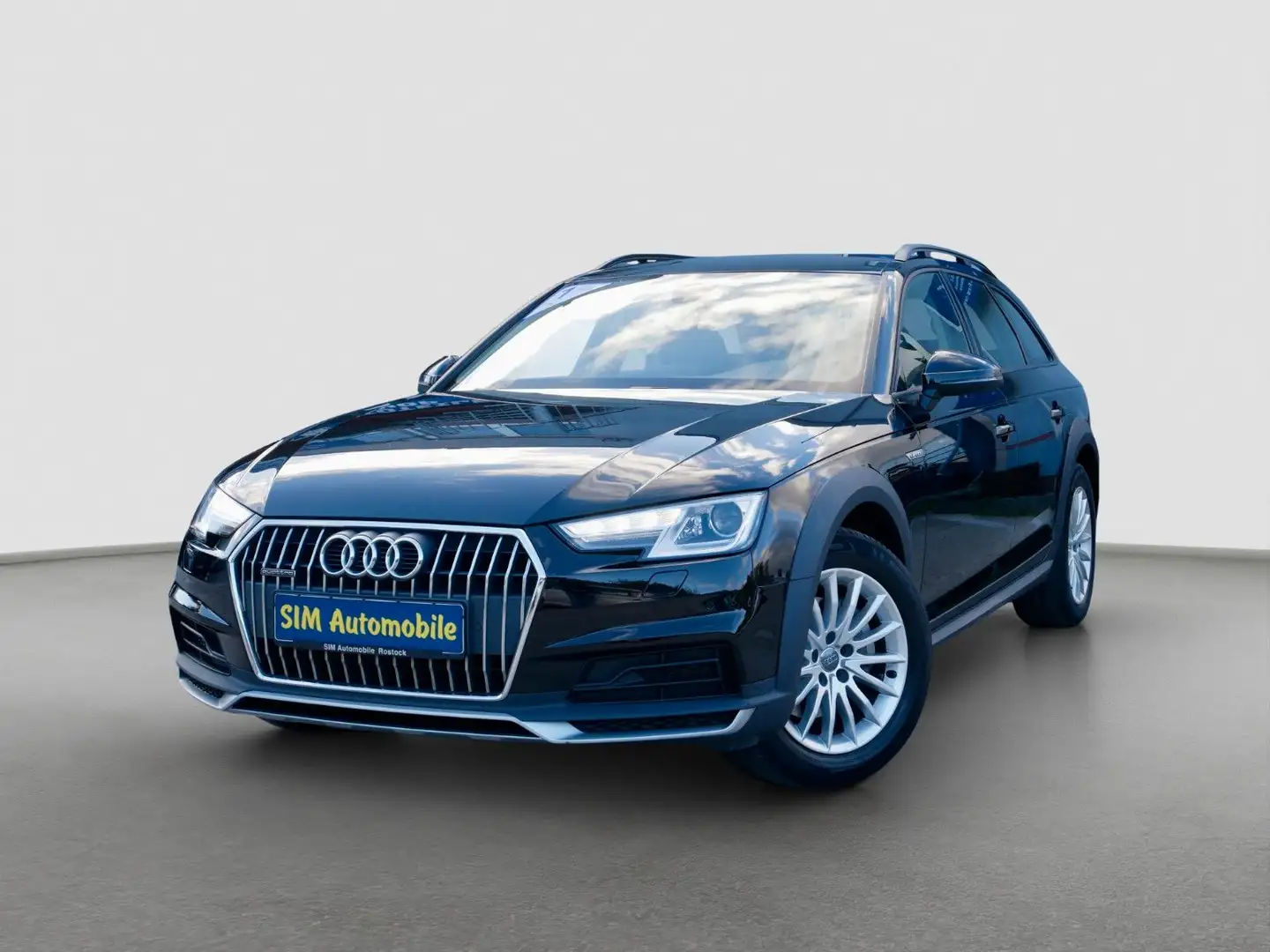 Audi A4 allroad quattro+NAVI+SHZ+AHK+TEMPOMAT Schwarz - 1