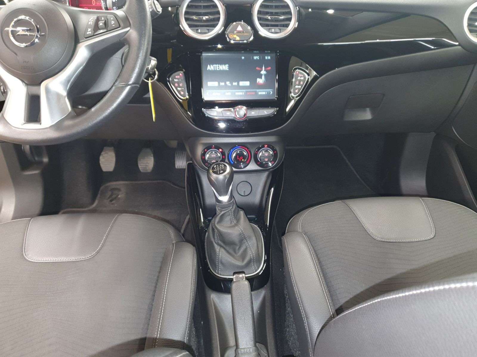 Opel Adam