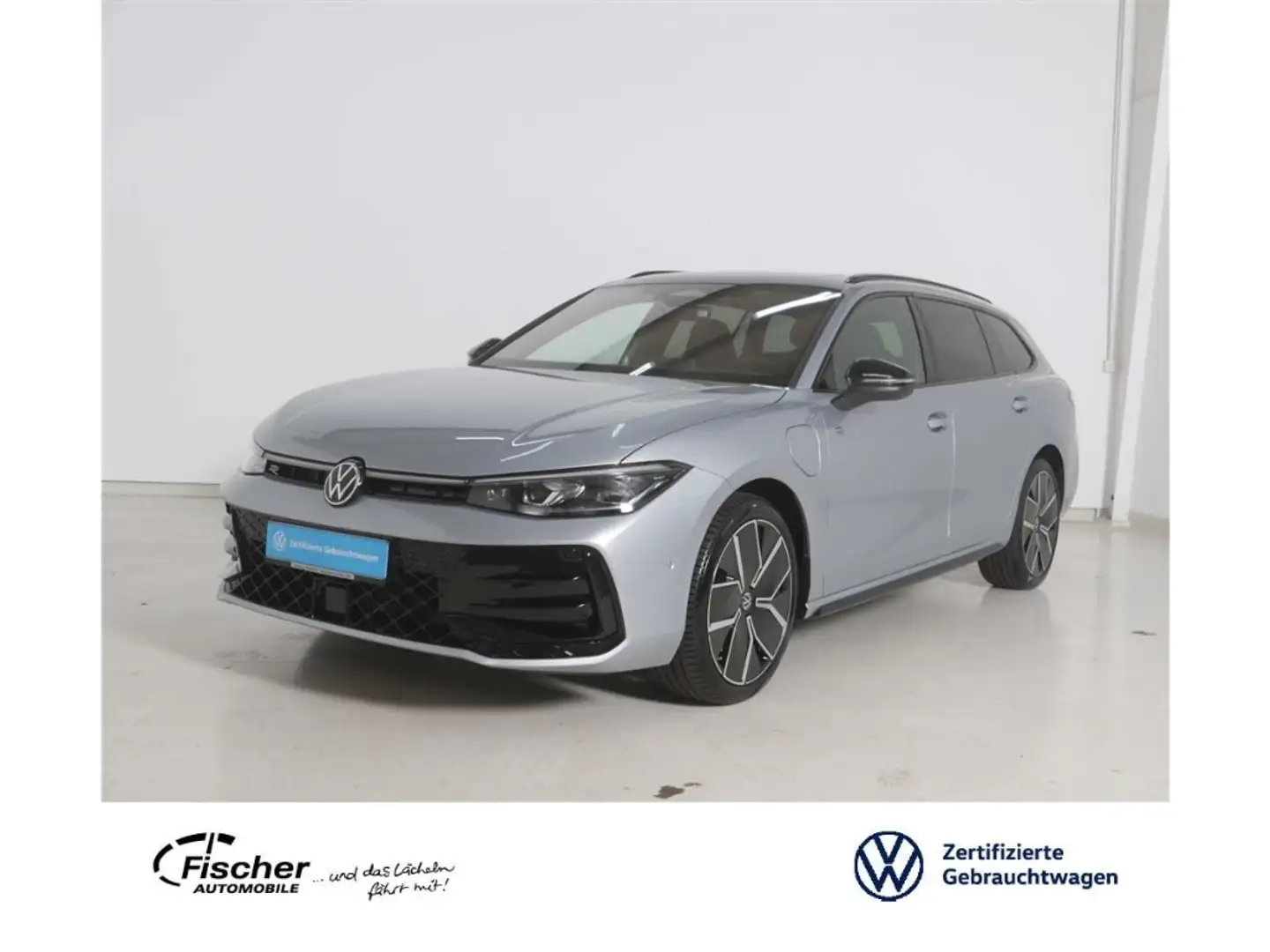 Volkswagen Passat 1.5 TSI DSG eHybrid R-Line Signature 19'' Silber - 1