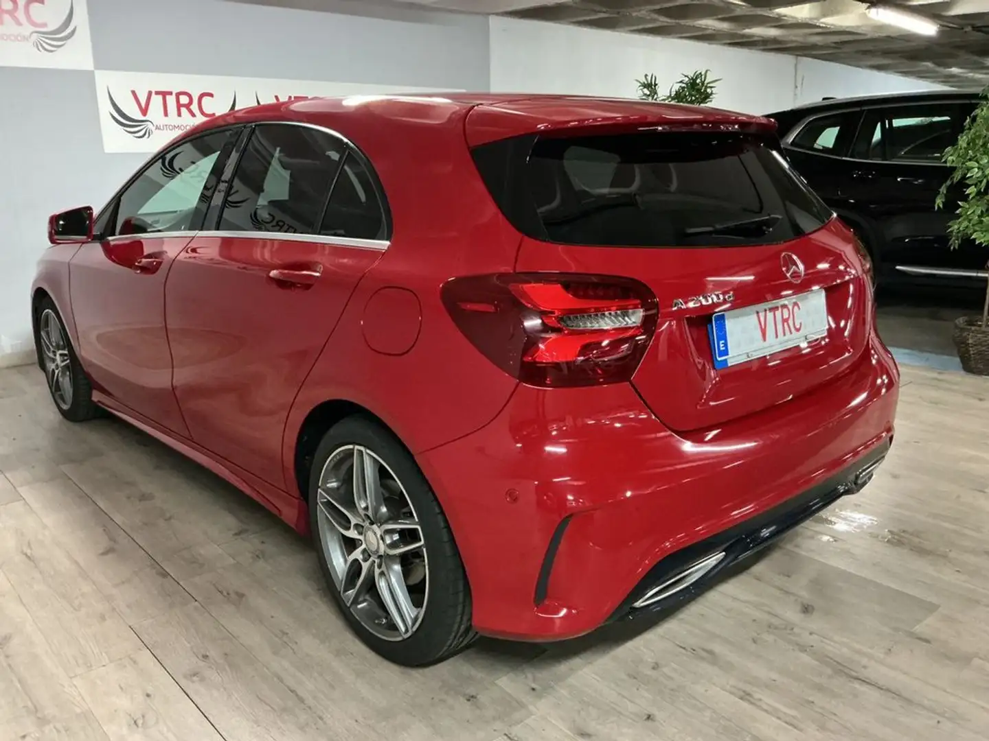 Mercedes-Benz A 200 200CDI Rojo - 2