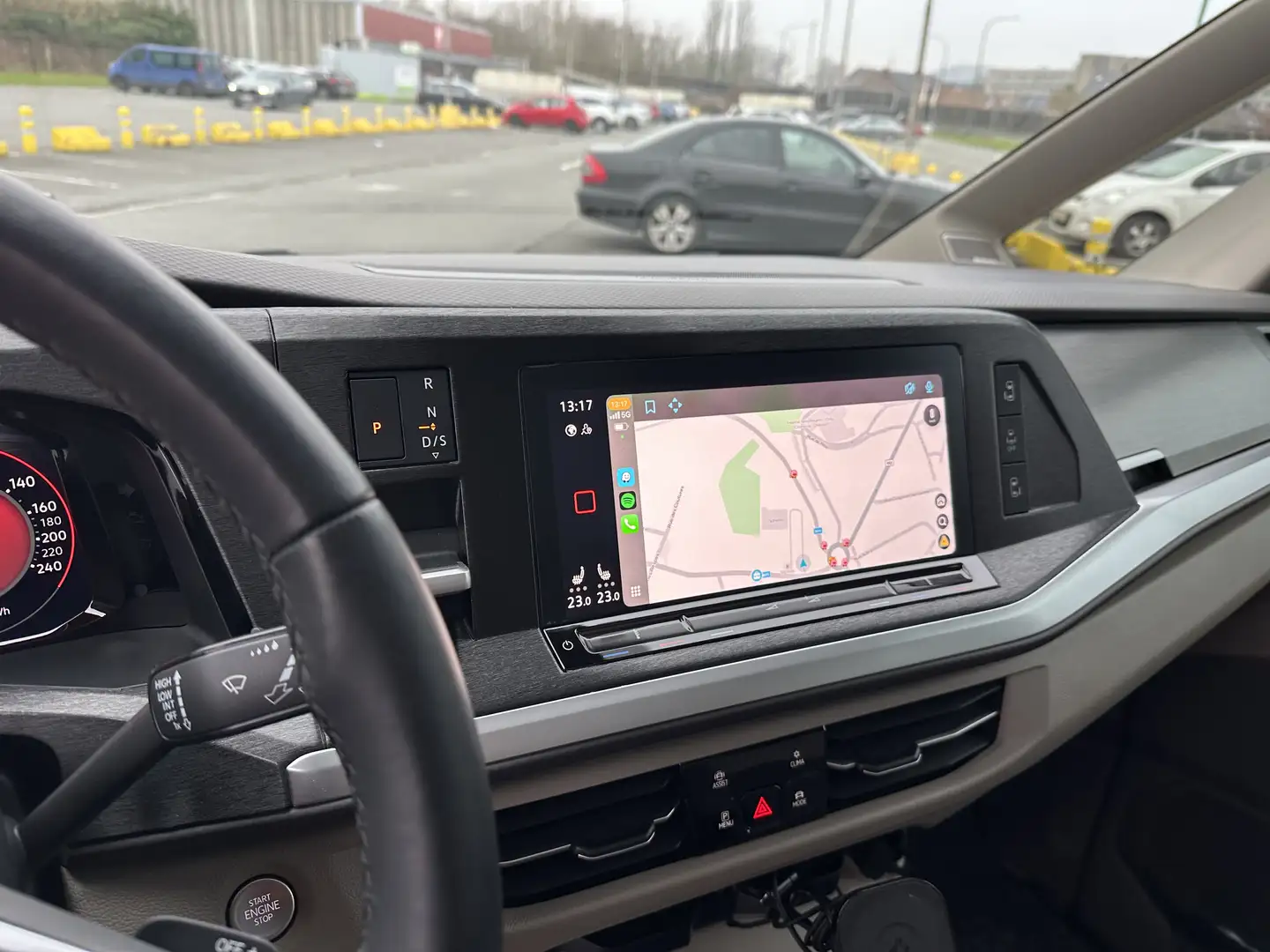 Volkswagen T7 Multivan Business //FAIRE OFFRE // Argent - 2