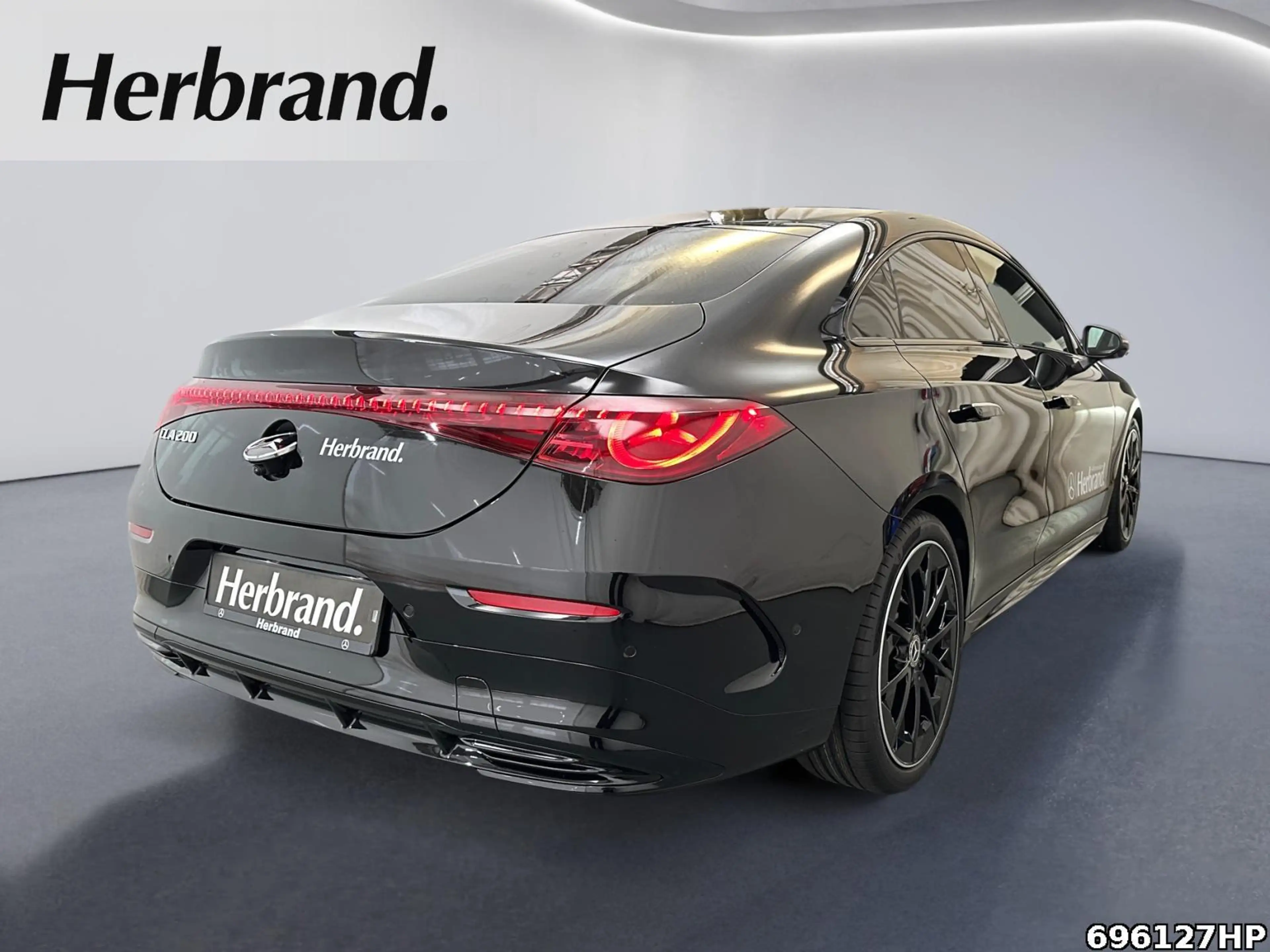 Mercedes-Benz CLA 200 +AMG-LINE+NIGHT+ADVANCE-PLUS+MULTIBEAM+ — photo 3
