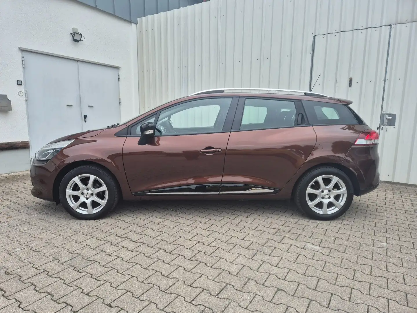 Renault Clio IV Grandtour Dynamique, 2.HAND, SITZHEIZUNG Braun - 2
