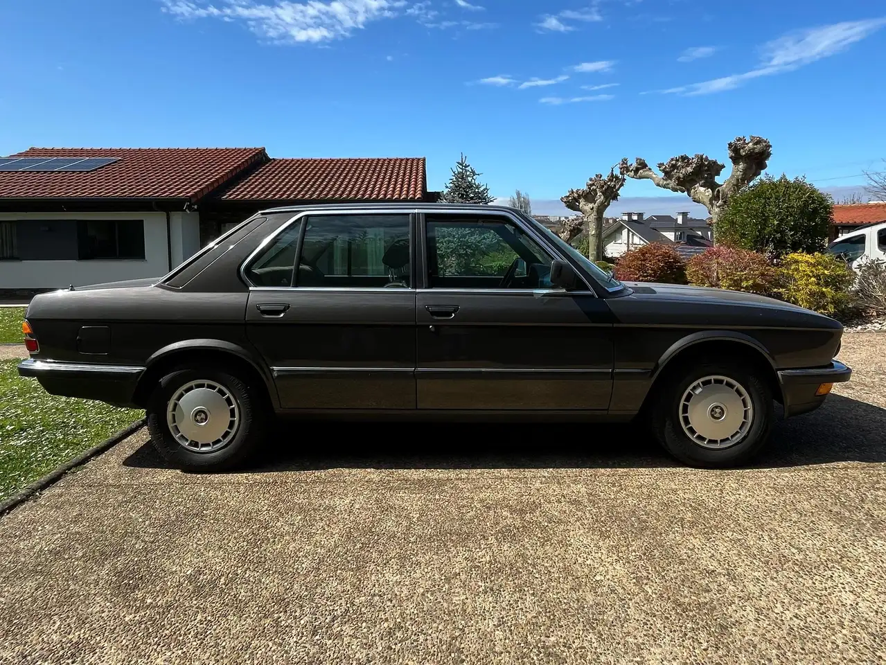 BMW 520i, foto 8
