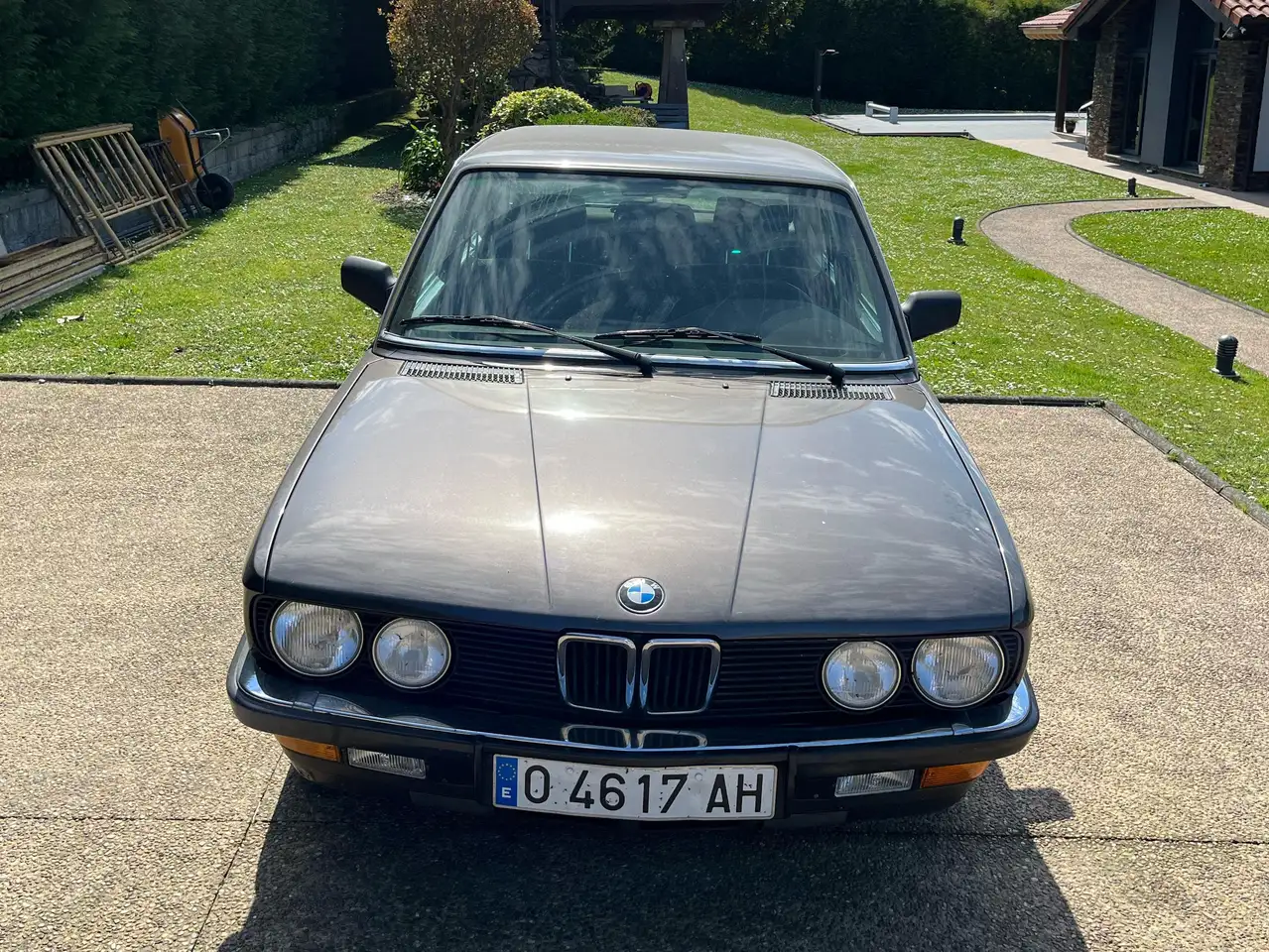 BMW 520i, foto 3