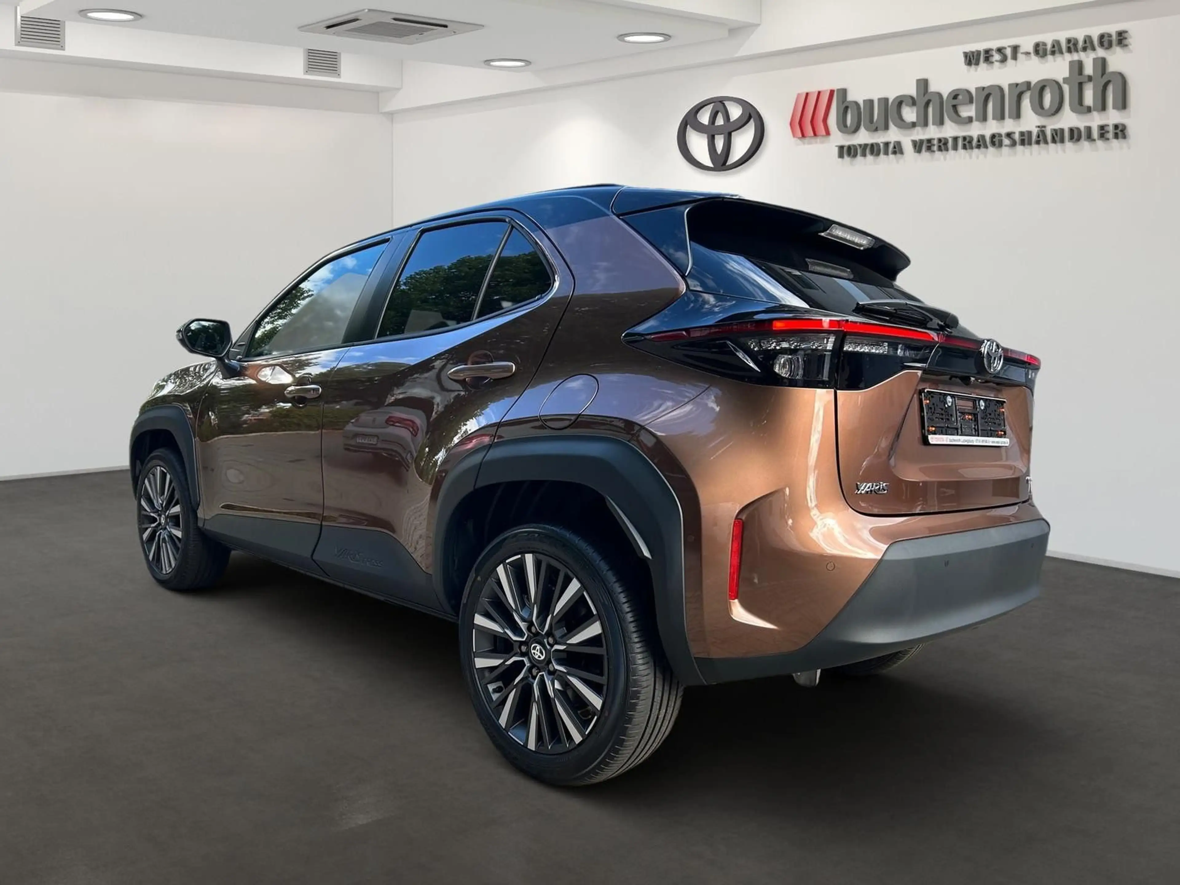 Toyota Yaris Cross Hybrid FWD Lounge +Premium Pak. — photo 7