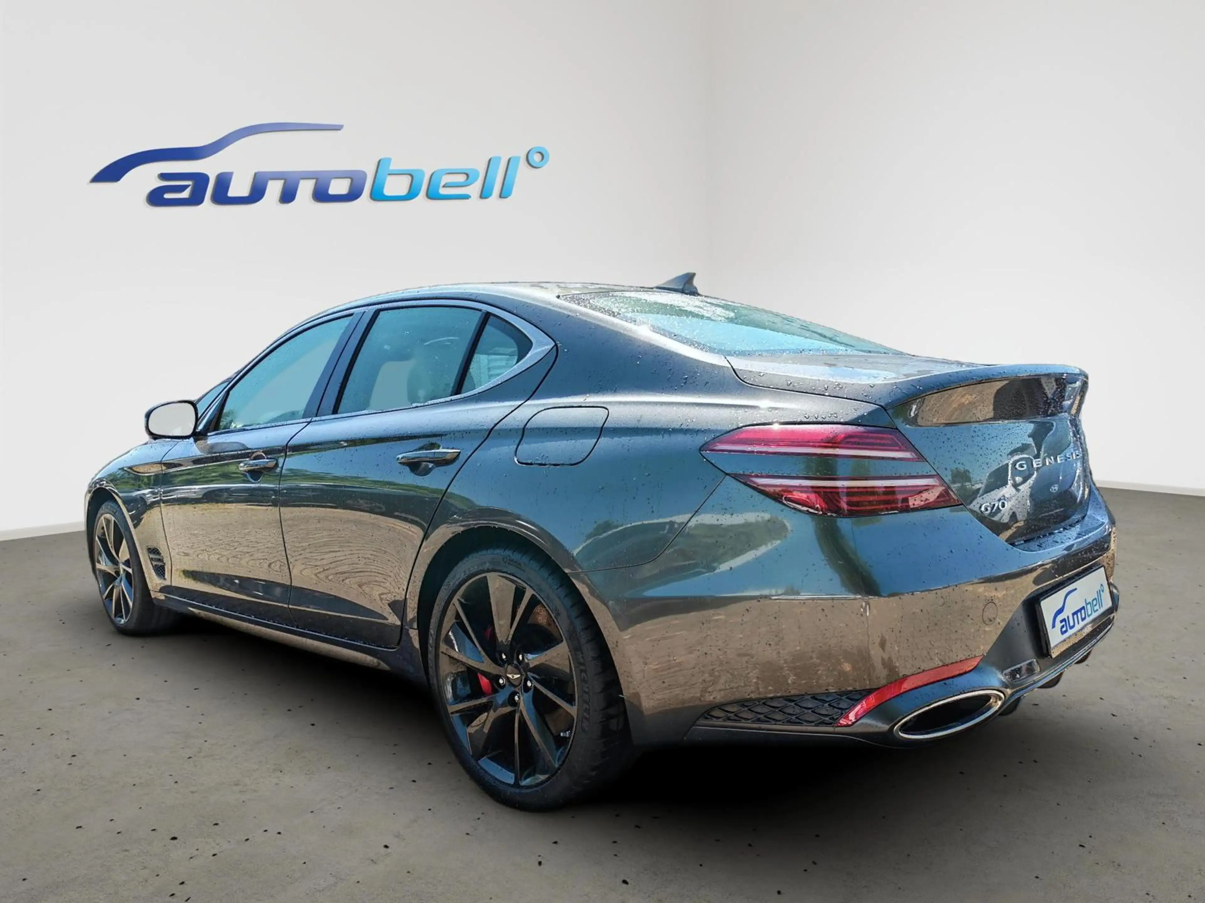 Genesis G70 2.0 T-GDI AWD Sport Innov Nappa Pano Audio — photo 6
