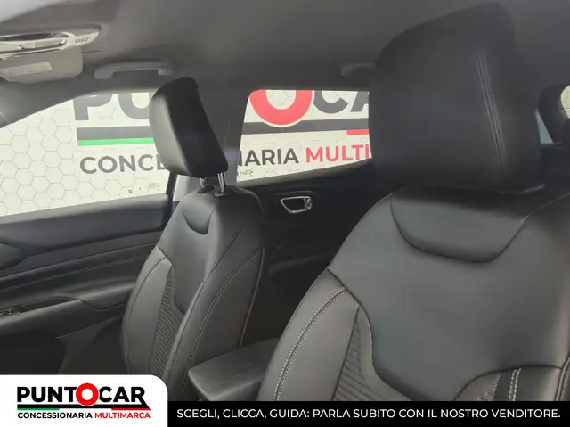 Jeep Compass view 7