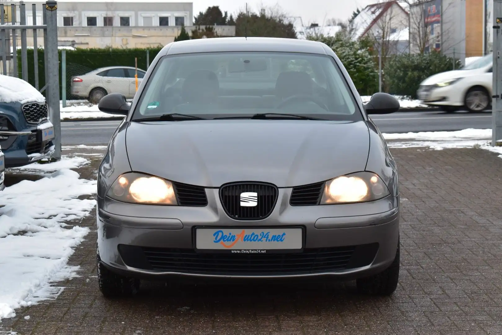 SEAT Cordoba 1.4 16V 55 kW 2.Hand|Klima|AHK|El.FH|BC Grau - 2