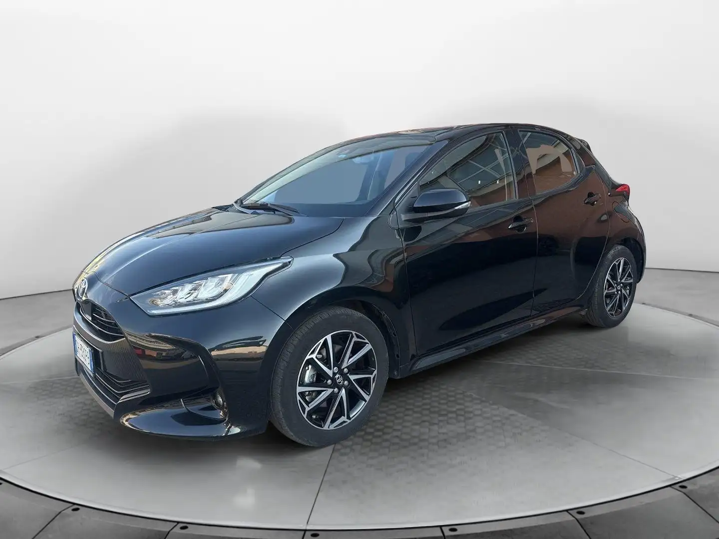 Toyota Yaris 1.5 Hybrid 5 porte Trend Nero - 1