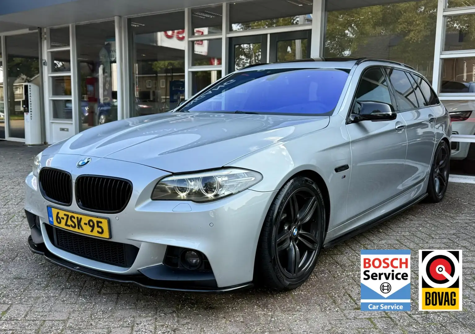 BMW 520 5-serie Touring I M Sport, Panodak, Navi, Motor re Gris - 1