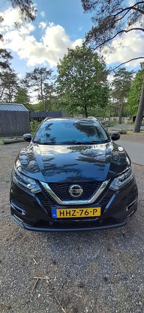 Nissan Qashqai Qashqai 1.3 DIG-T Tekna Zwart - 1