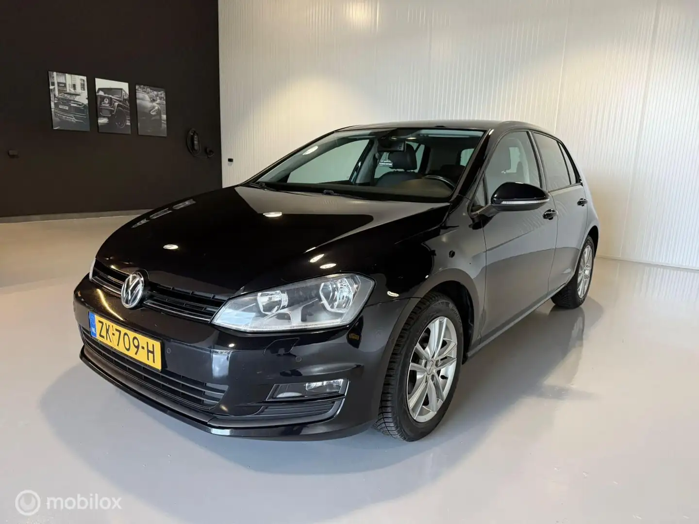 Volkswagen Golf 1.2 TSI CUP Edition DSG , Massag stoel. Zwart - 2