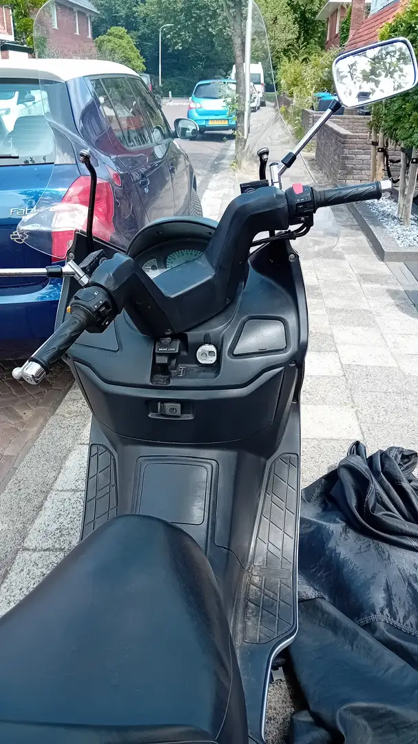 Suzuki Burgman 250 Argent - 1