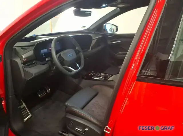 Audi SQ6 E-Tron view 5