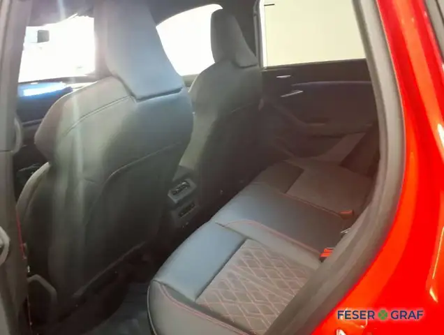 Audi SQ6 E-Tron view 8