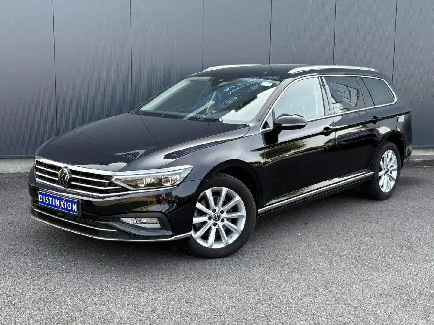 Volkswagen Passat 2.0 TDI 150 DSG Elegance avec Attelage rabattable  Noir - 1