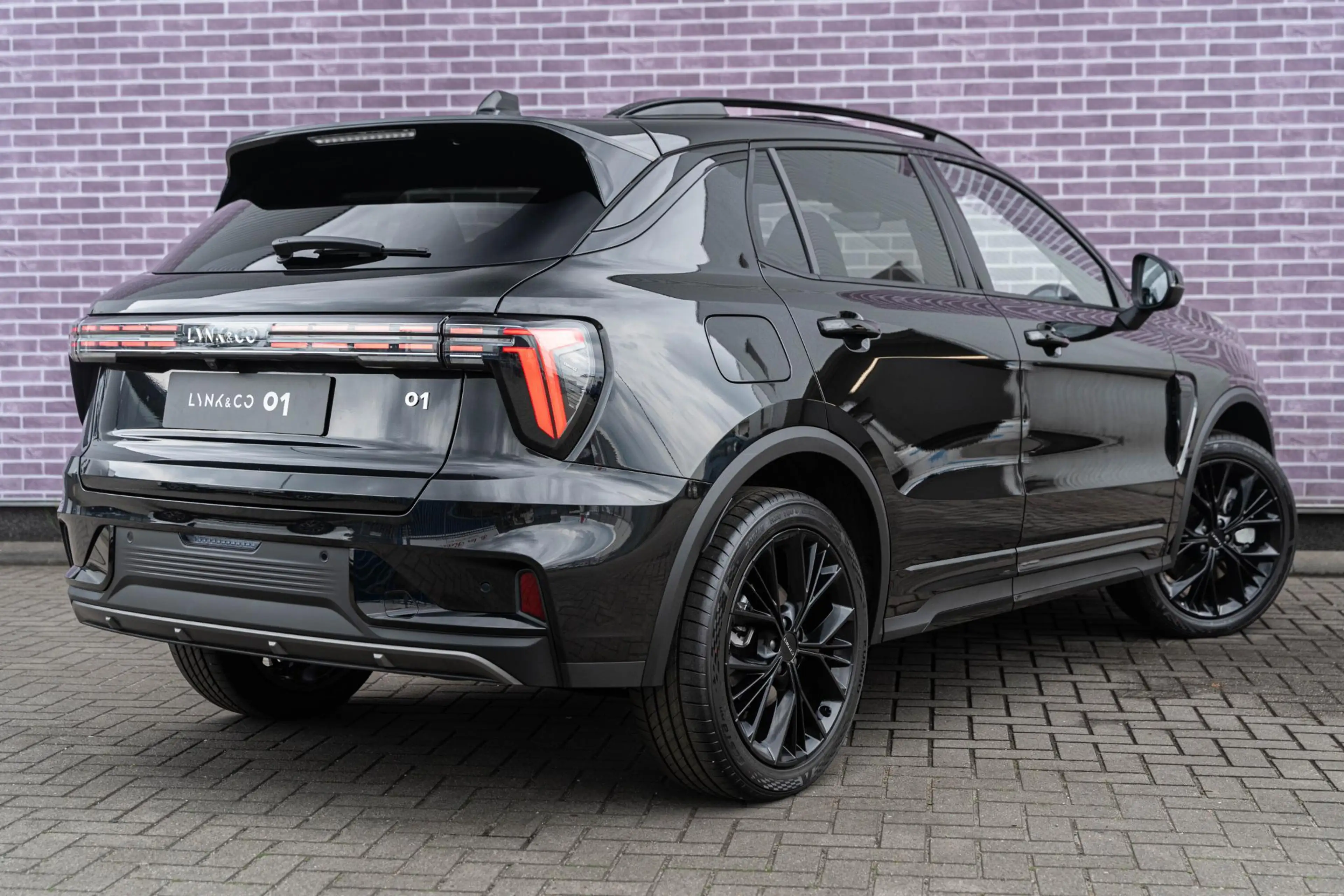 Lynk & Co 01 1.5 Plug-in Hybrid More | PHEV | Trekhaak | Panora — photo 13