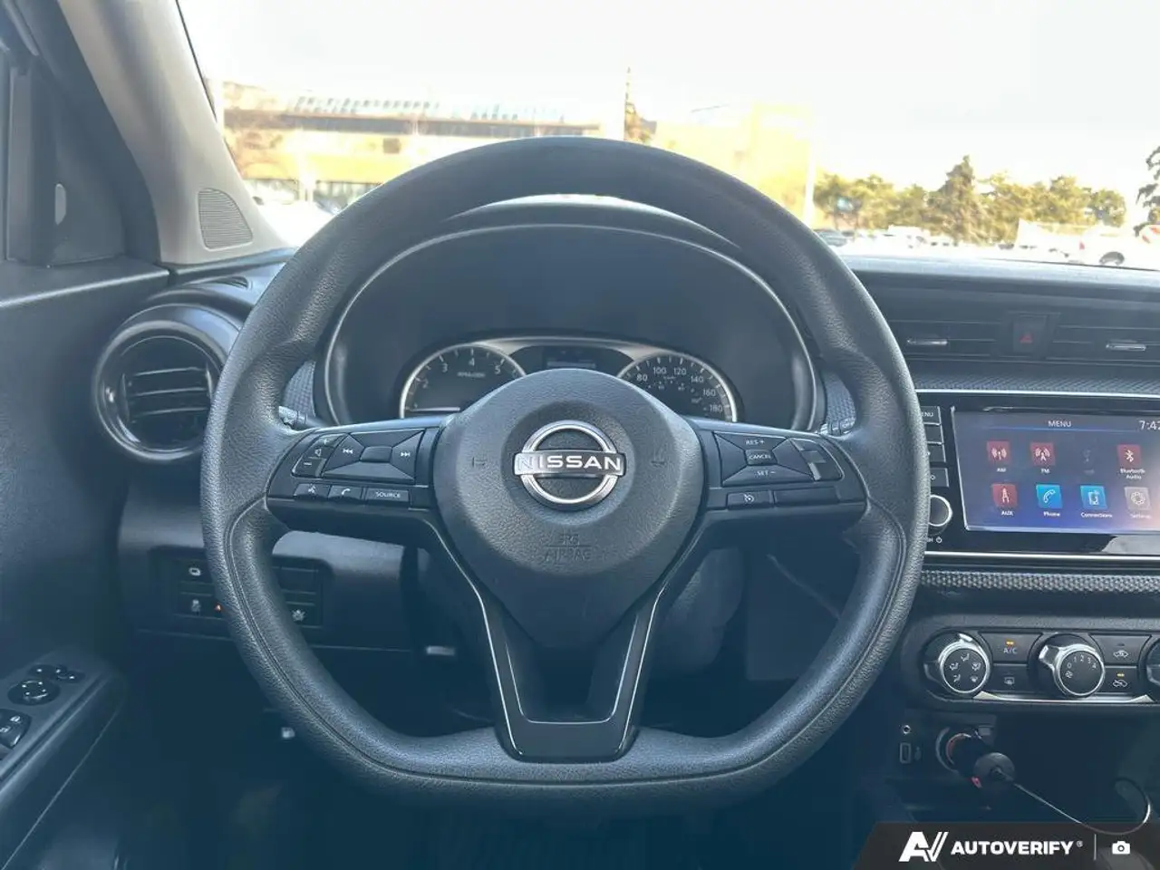 Nissan Kicks снимка Nissan Kicks