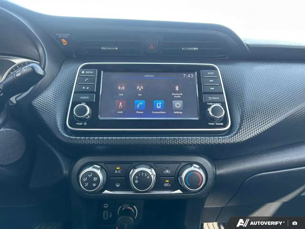 Nissan Kicks снимка Nissan Kicks