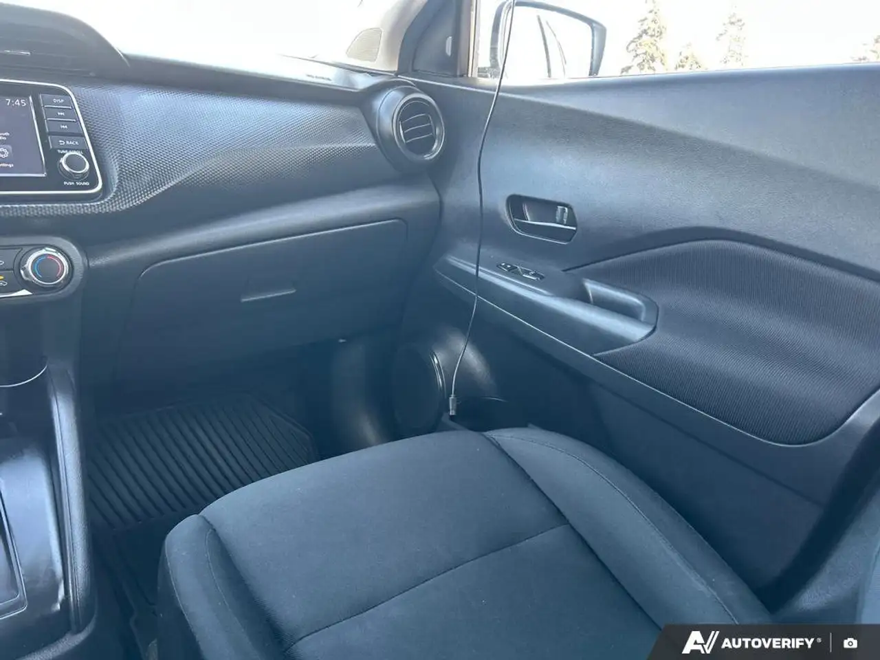 Nissan Kicks снимка Nissan Kicks