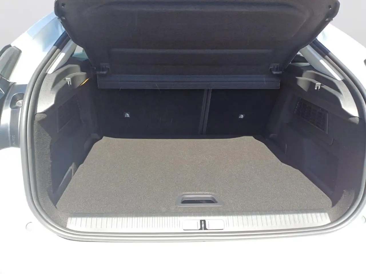 Citroen C4 PureTech 130 S&S Feel Pack 8