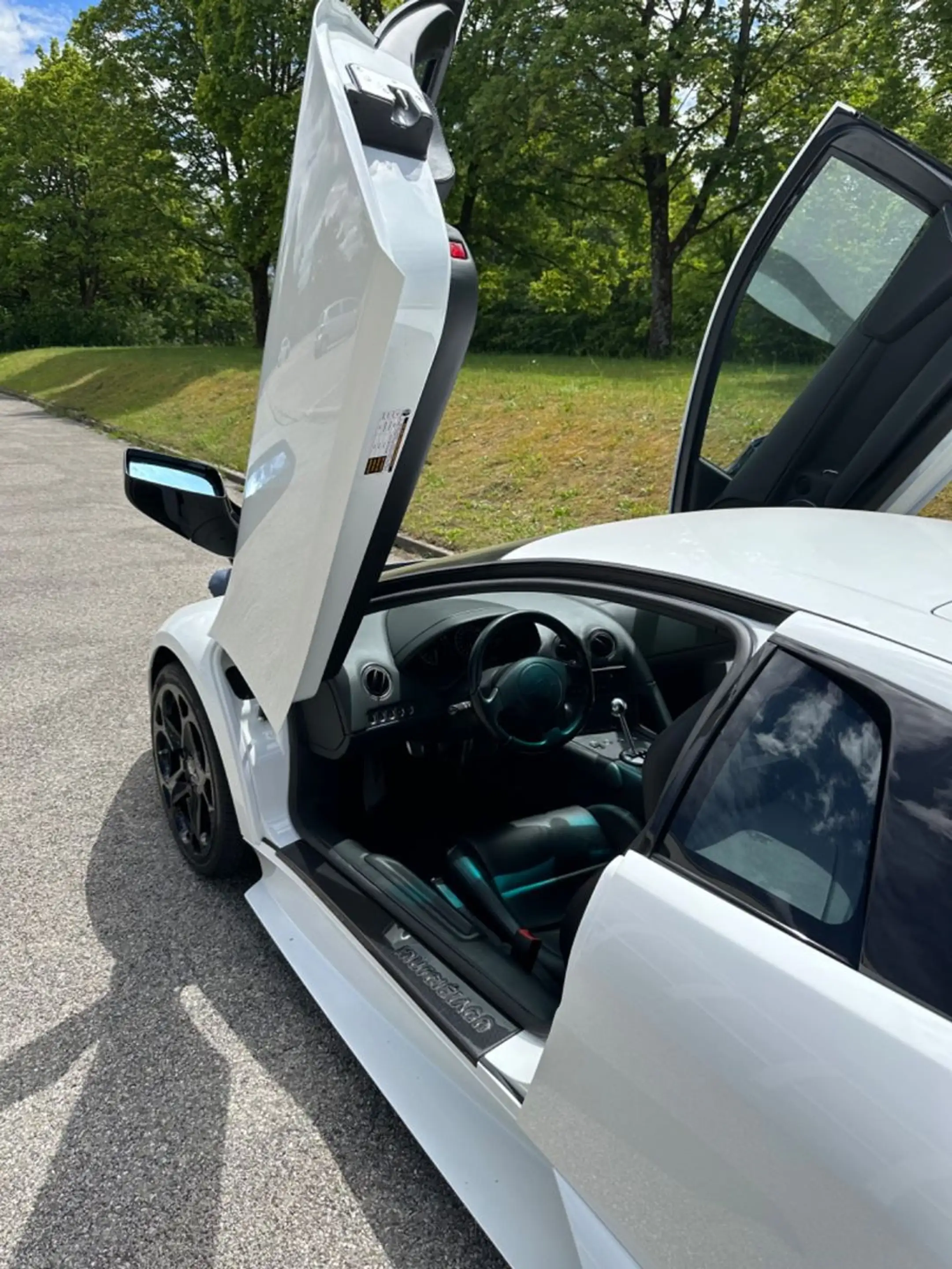 Lamborghini Murciélago LP640 Manual — photo 3