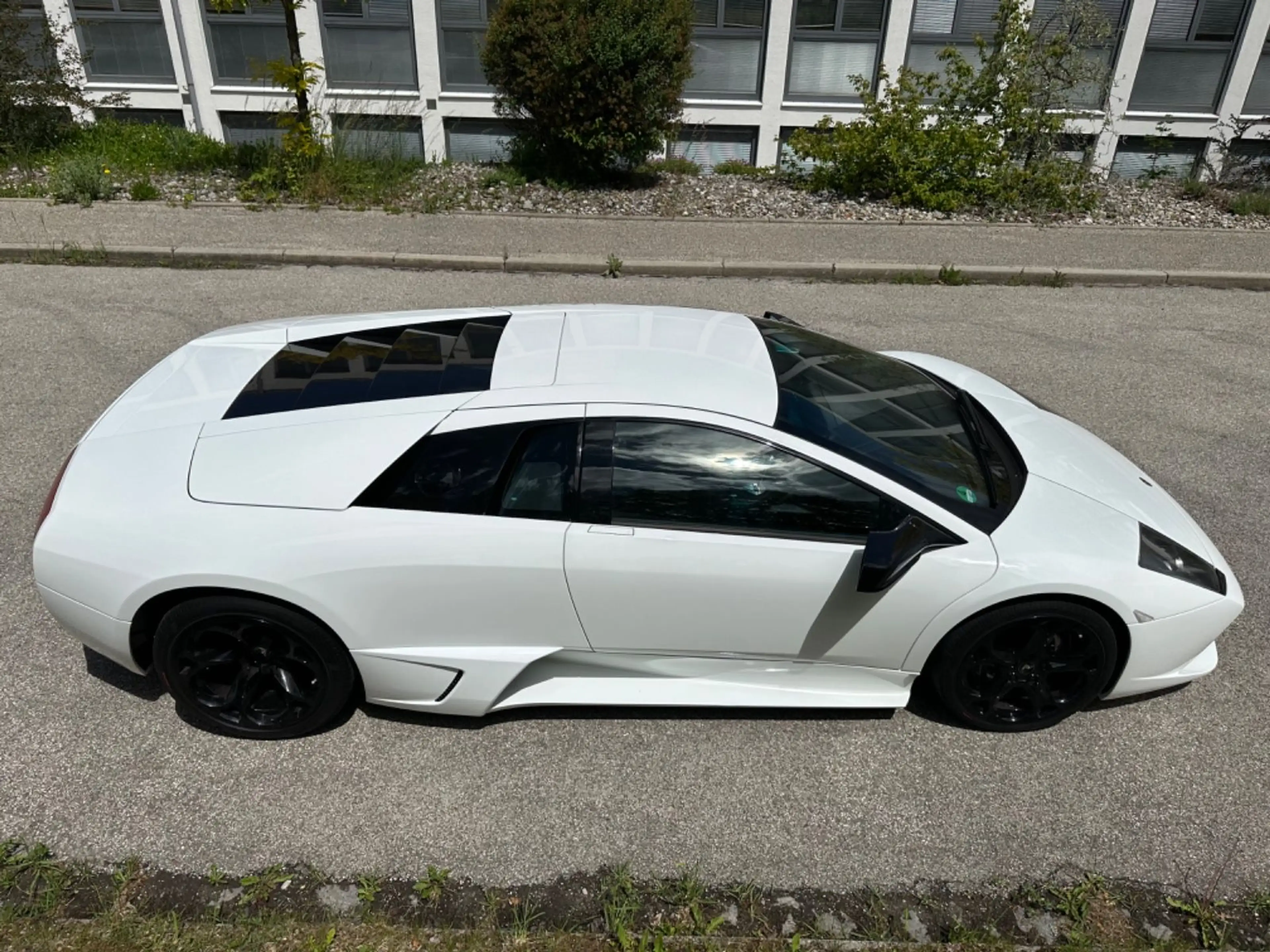 Lamborghini Murciélago LP640 Manual — photo 8