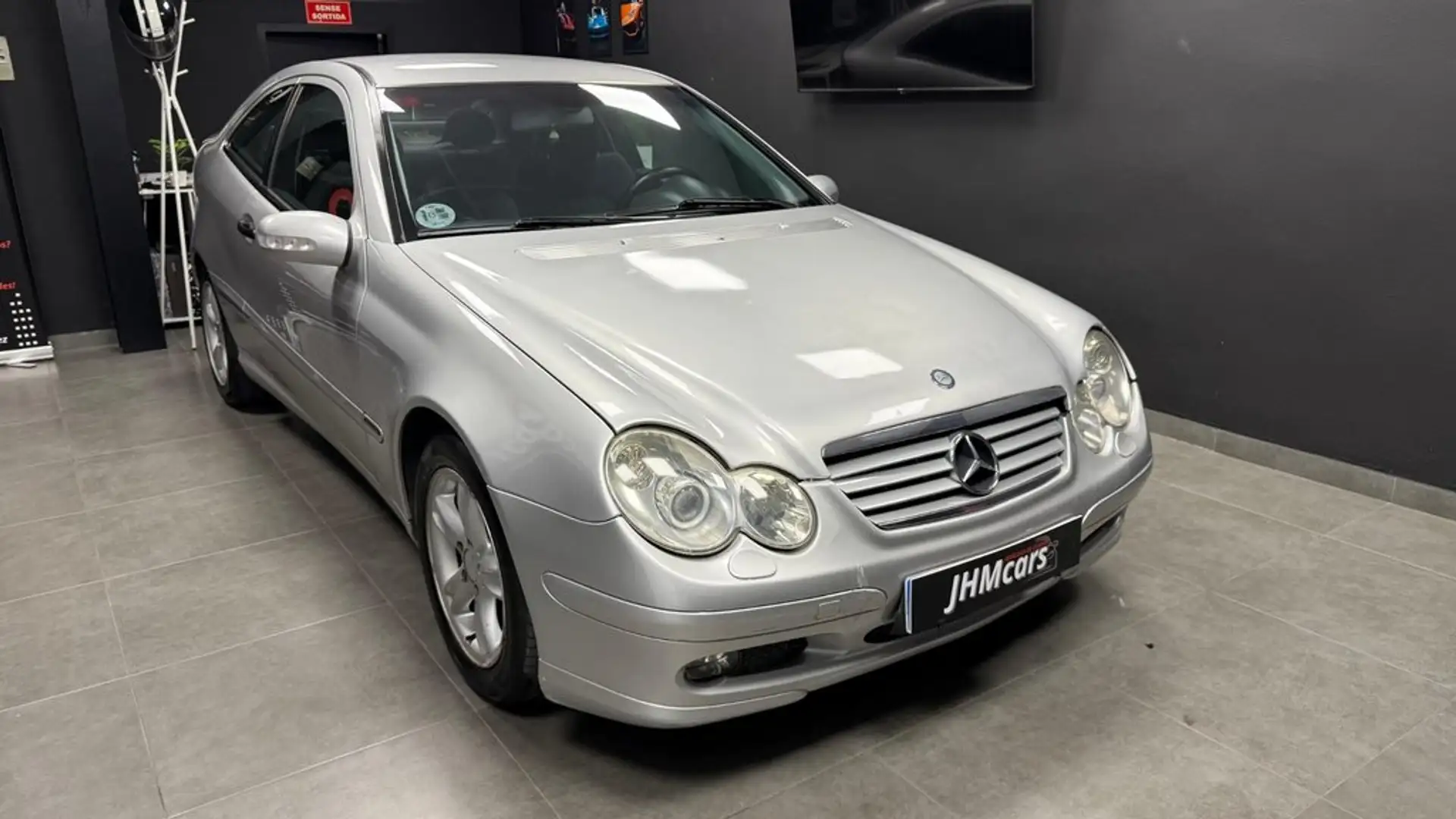 Mercedes-Benz C 180 Sportcoupé K Gris - 2