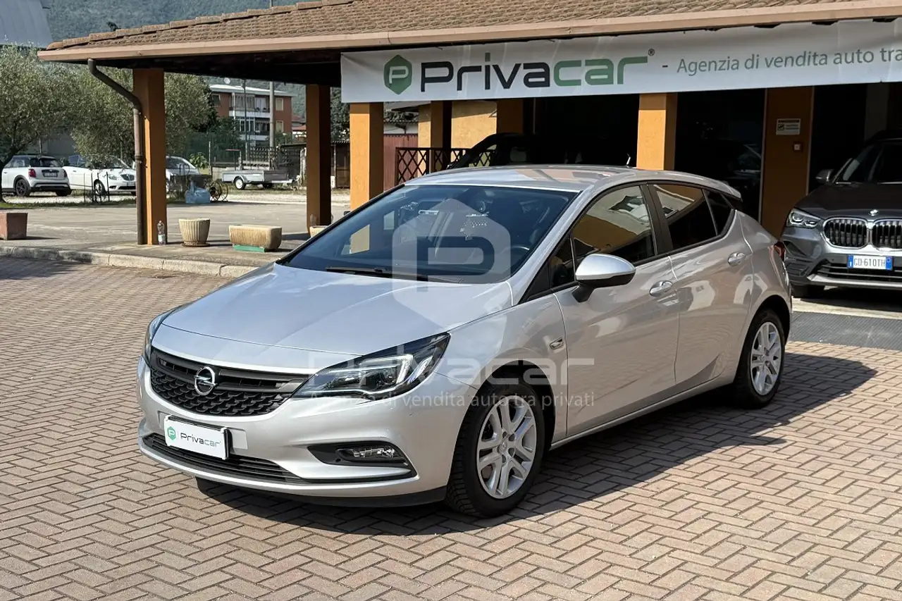 Opel Astra Astra 1.6 CDTi 110CV Start&Stop 5 porte Elective — photo 1 of 15