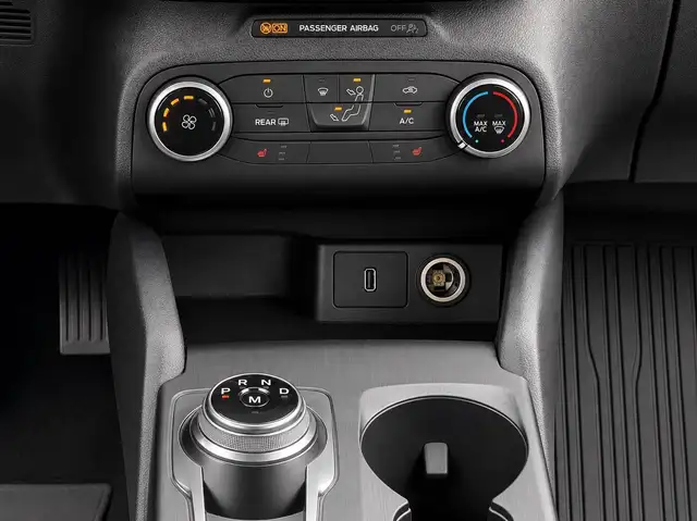 Ford Focus view 12