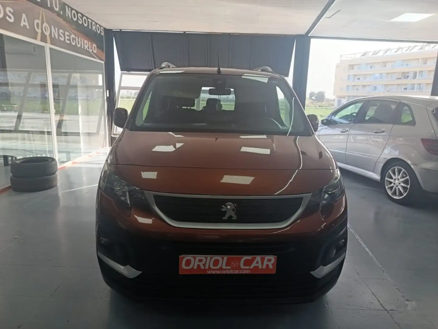 Peugeot Rifter 1.5BlueHDi S&S Standard Active NAV+ 100 Braun - 2