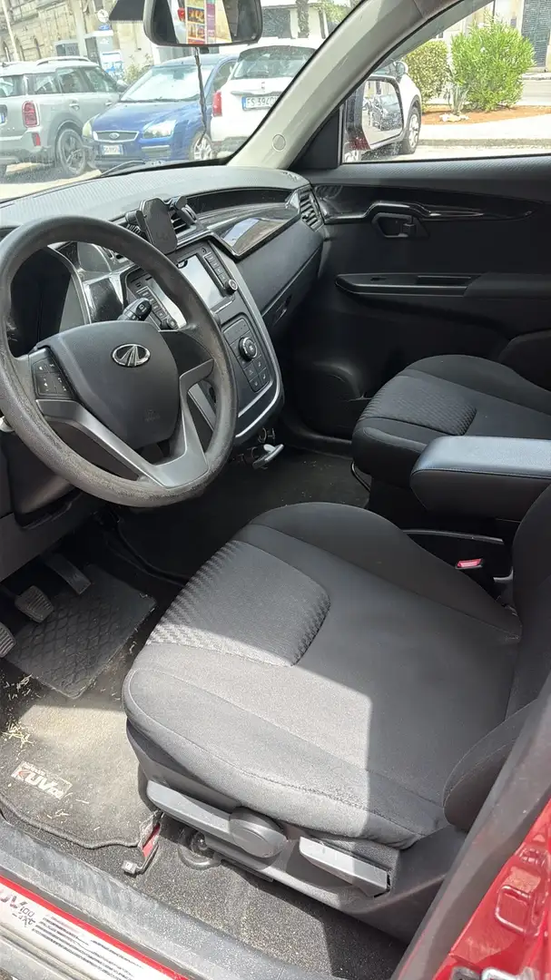 Mahindra KUV100 1.2 K6+ - 1