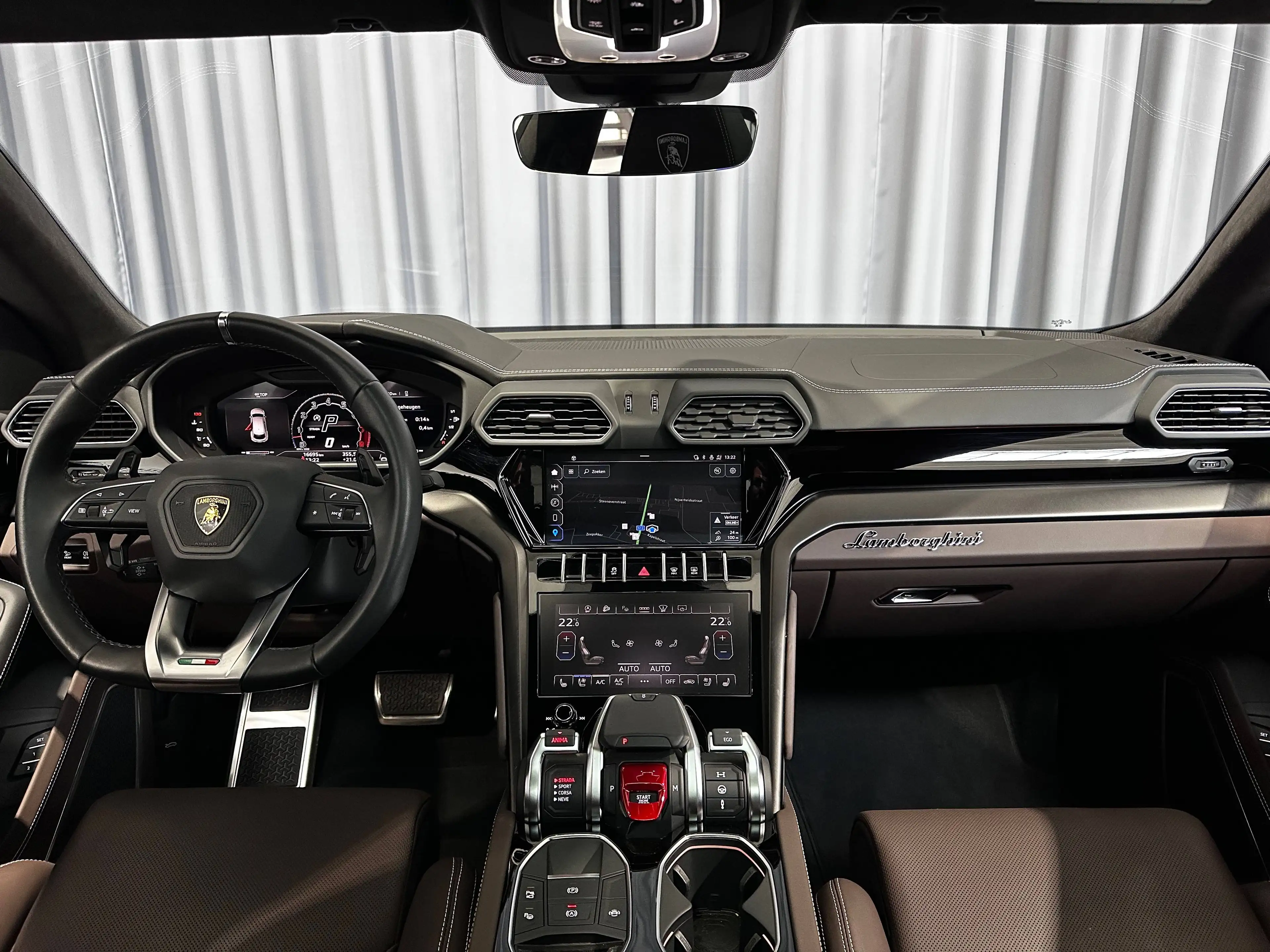 Lamborghini Urus "S" 4.0BiTurbo V8*HUD*23"ALU*360'CAMERA*SOFT CLOSE — photo 12