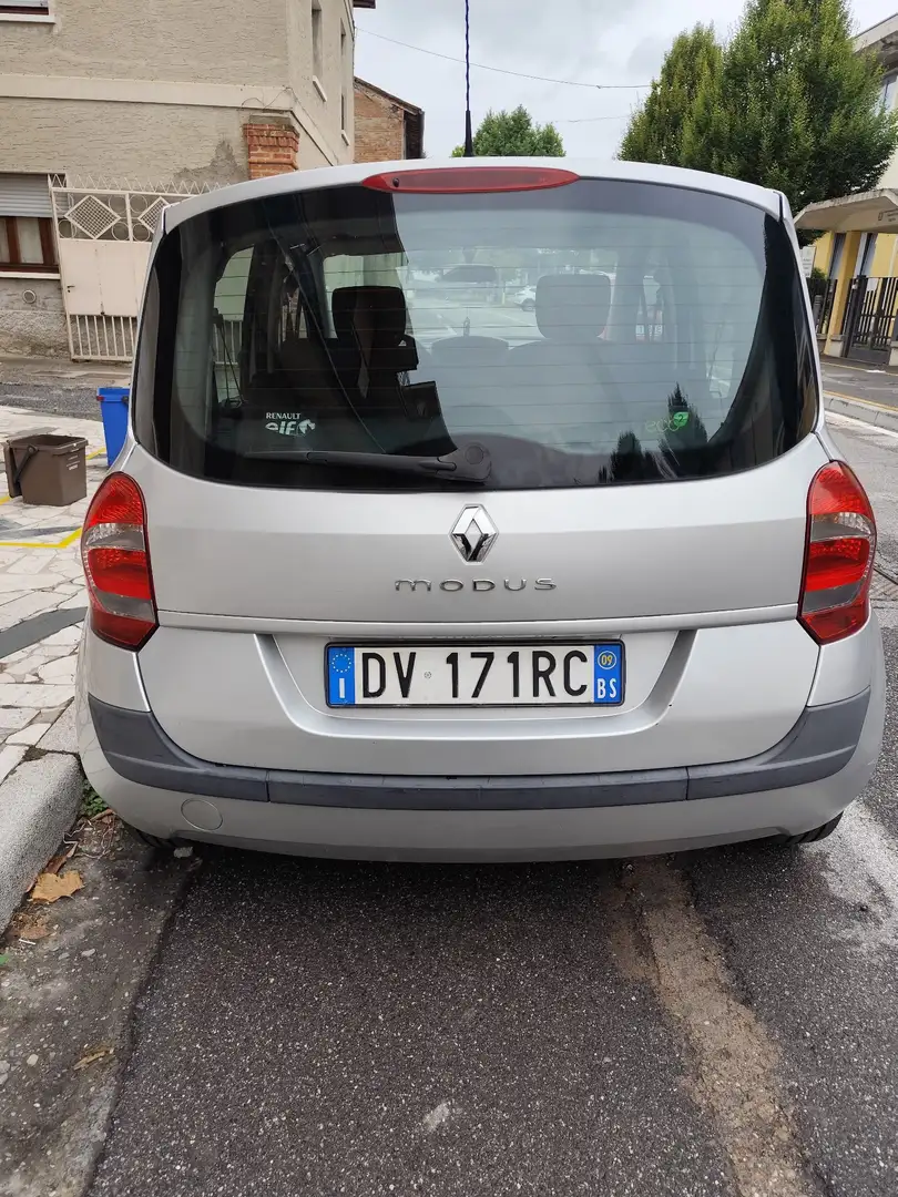 Renault Modus 1.2 16V Dynamique - 1