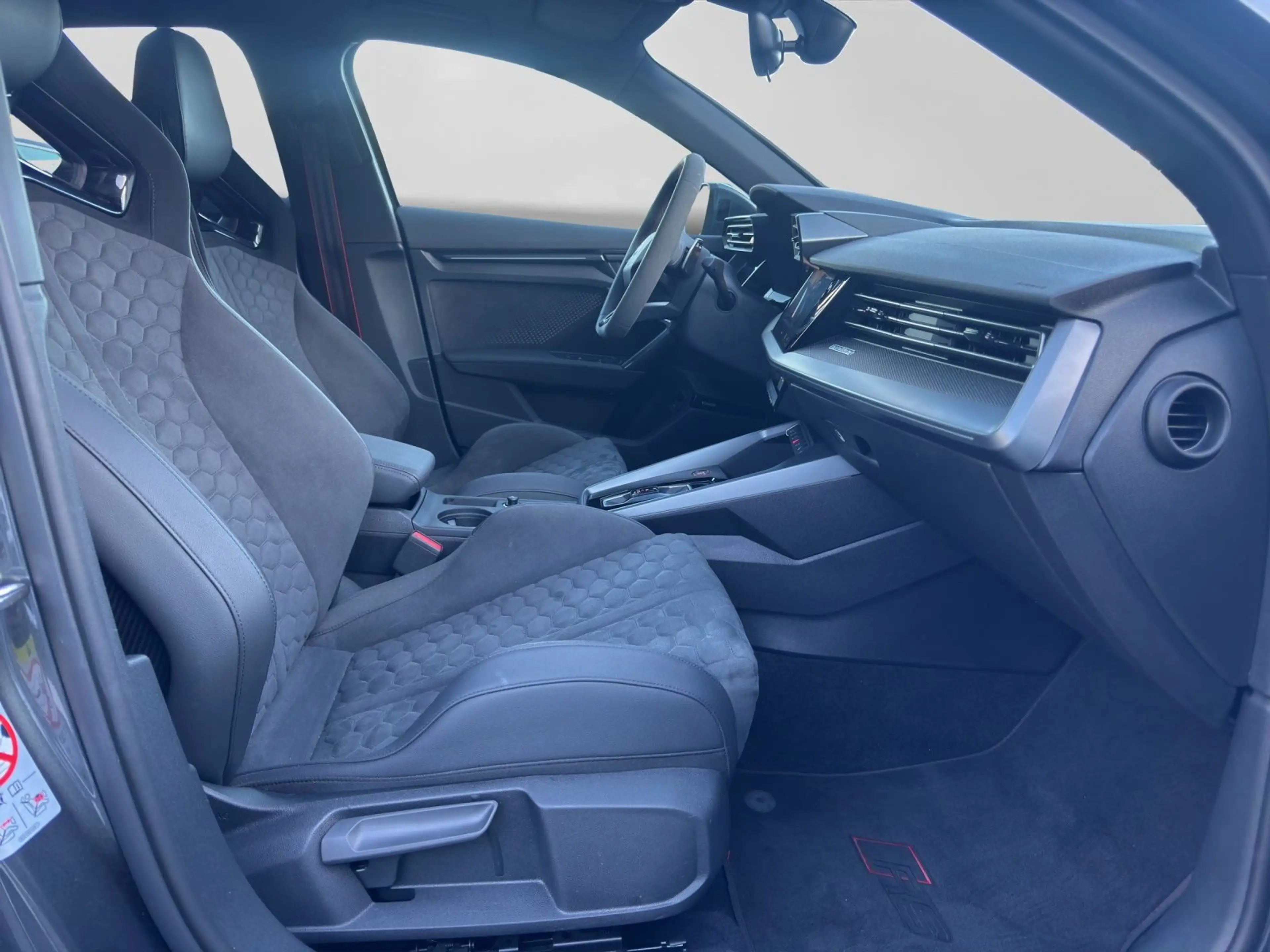 Audi RS3 RS3 LIMO TFSI Q RS-SCHALENSITZE 280kmH PANO — photo 4