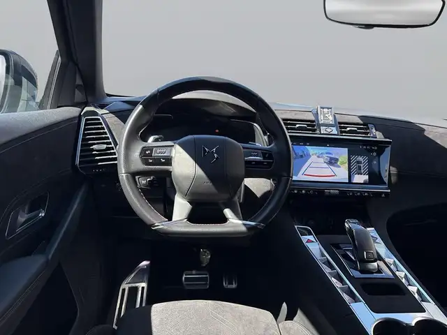 DS Automobiles DS 7 view 15