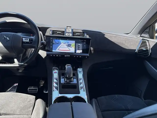 DS Automobiles DS 7 view 14