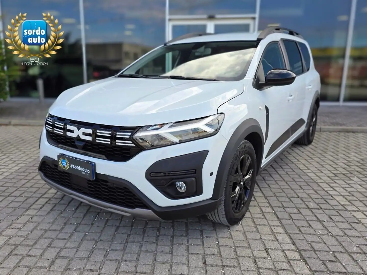Dacia Jogger 1.0 TCe GPL 7 posti Extreme Up Weiß - 1