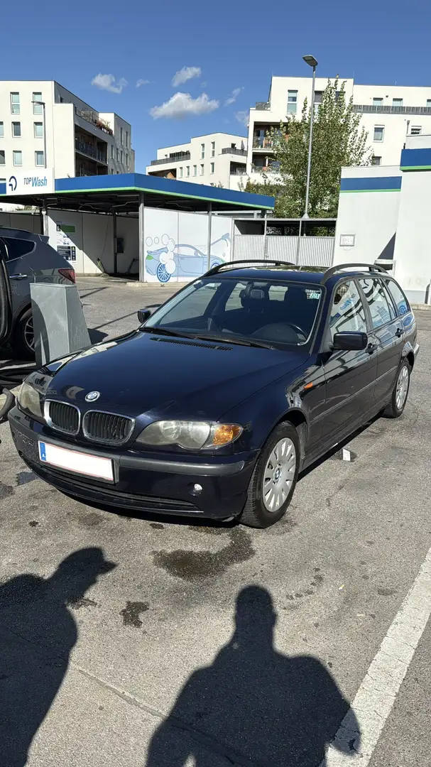 BMW 318 318d touring - 1
