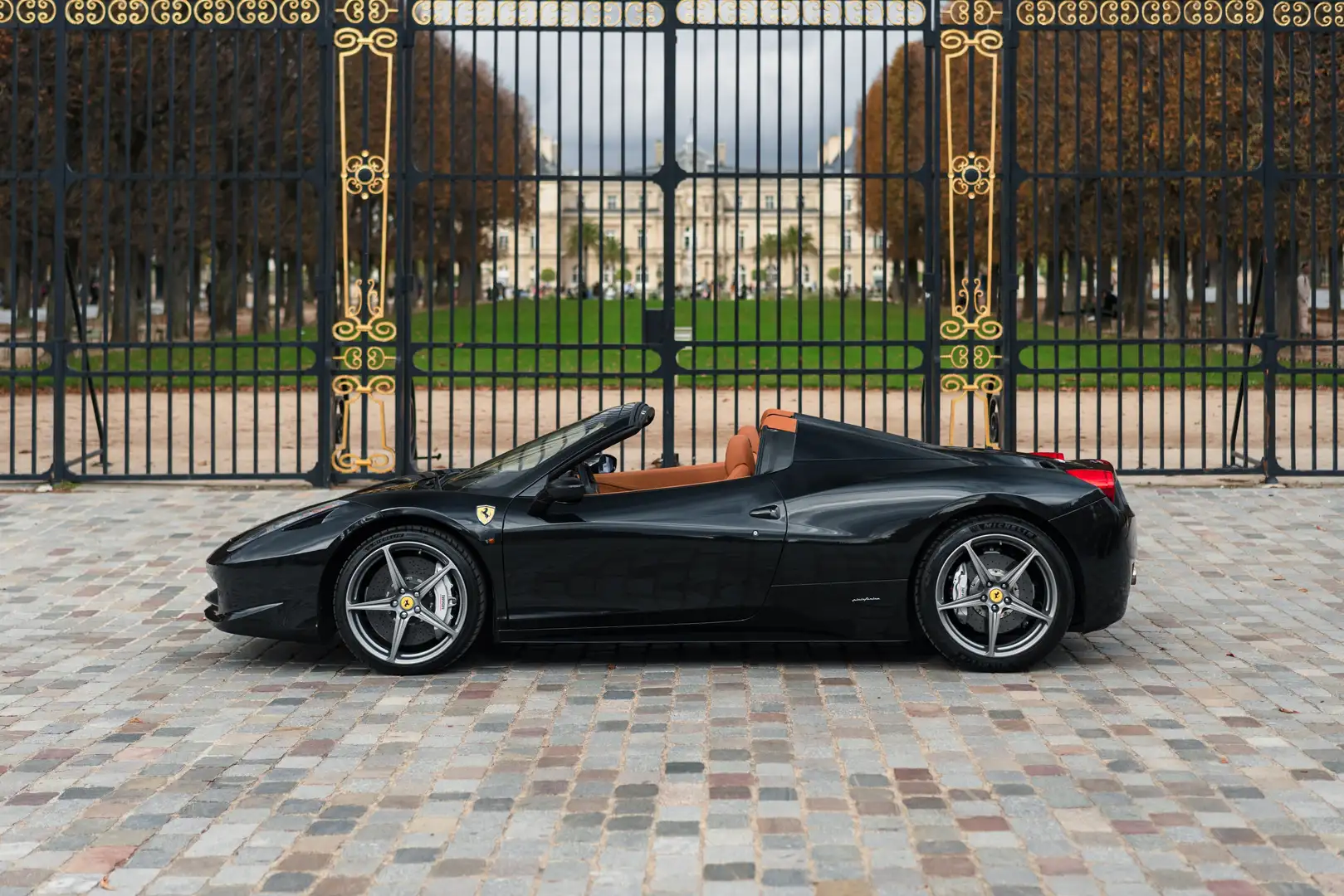 Ferrari 458 Spider - excellent condition, serviced Noir - 2