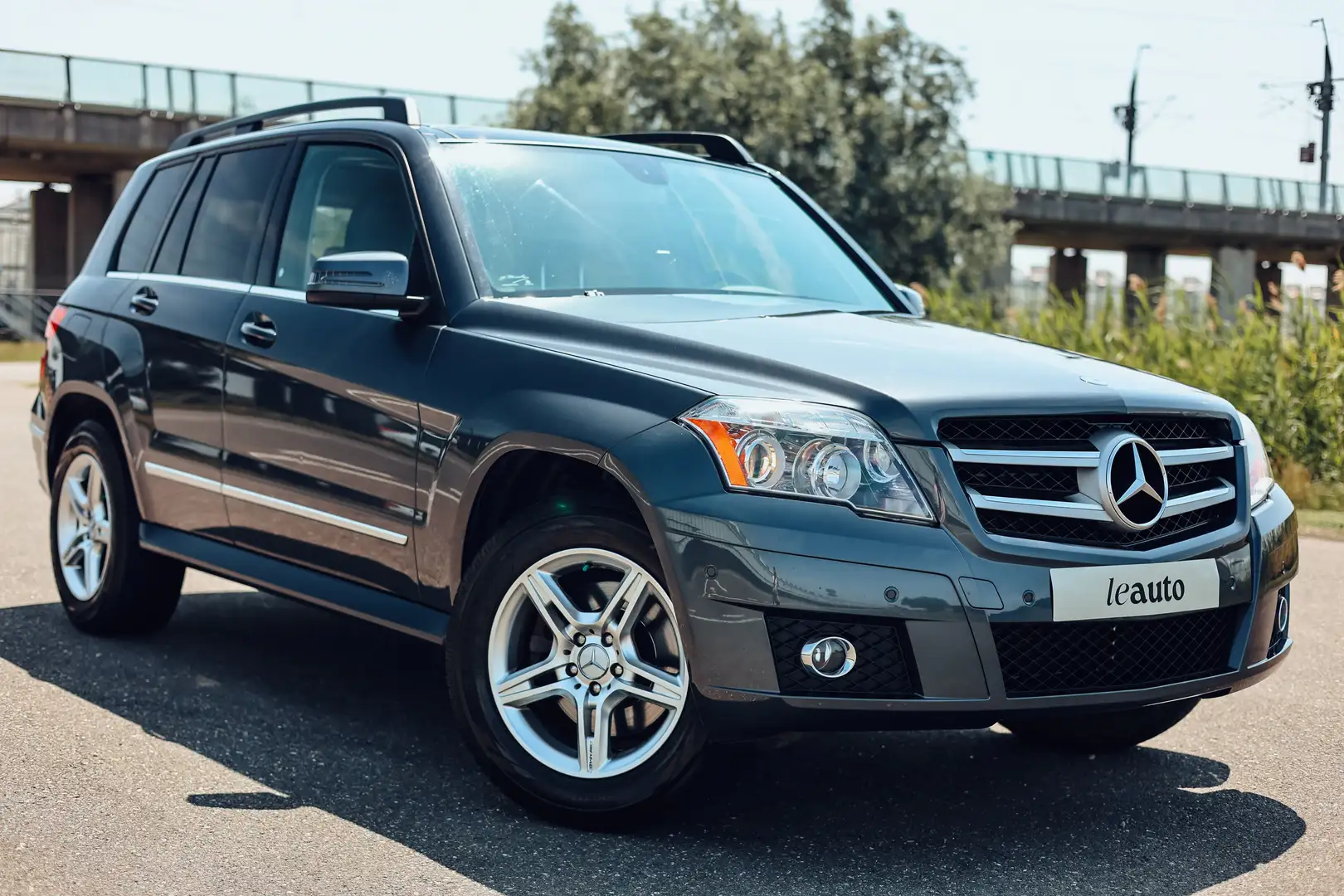 Mercedes-Benz GLK 350 4Matic Grijs - 1