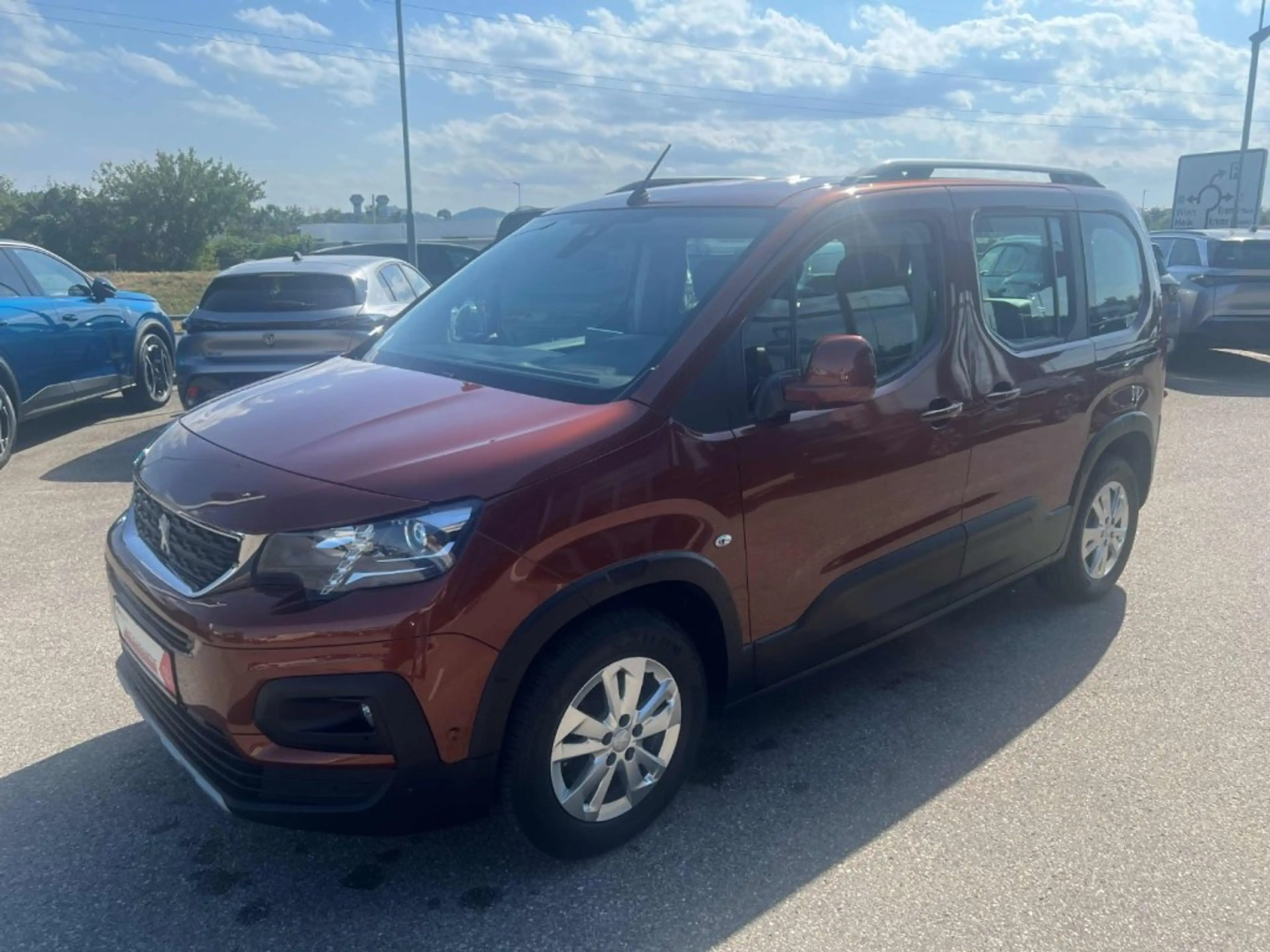Peugeot Rifter Allure 1,5BlueHDi130AT8 — photo 5
