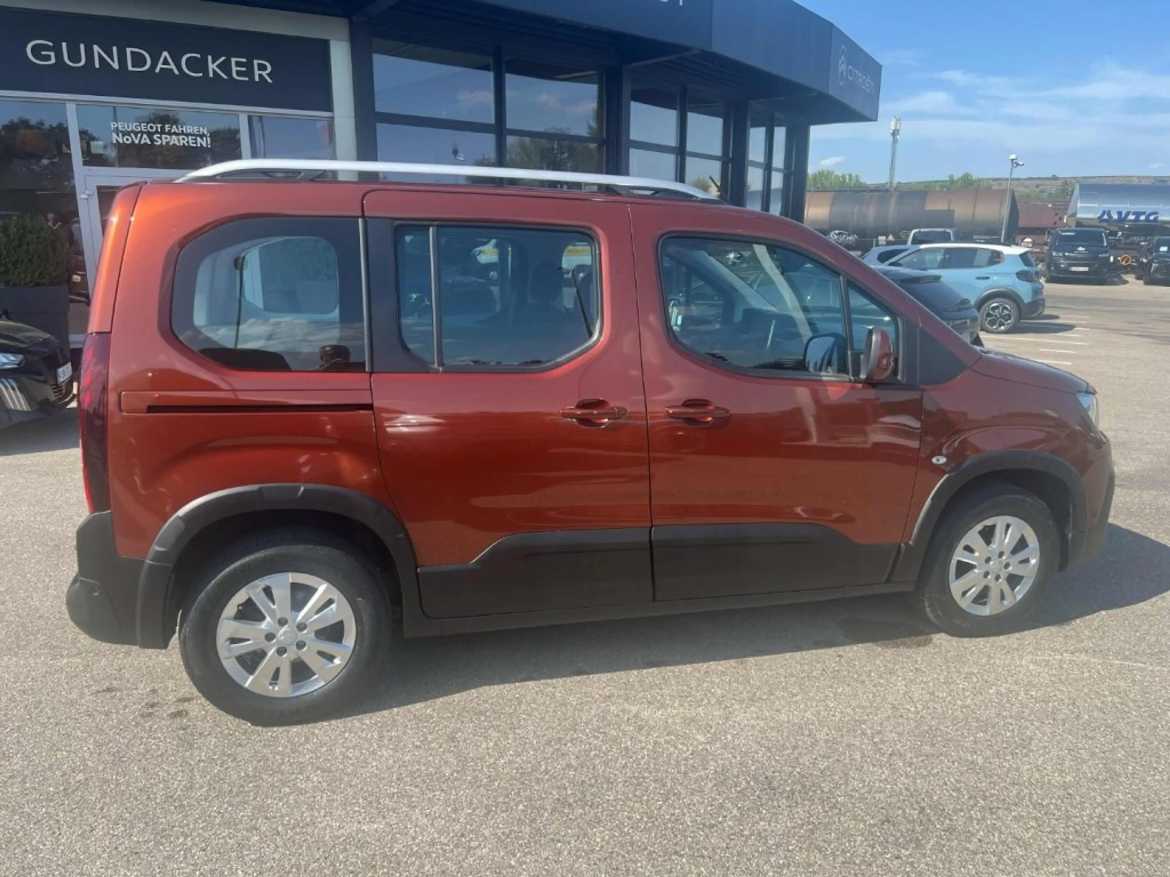 Peugeot Rifter Allure 1,5BlueHDi130AT8 — photo 2