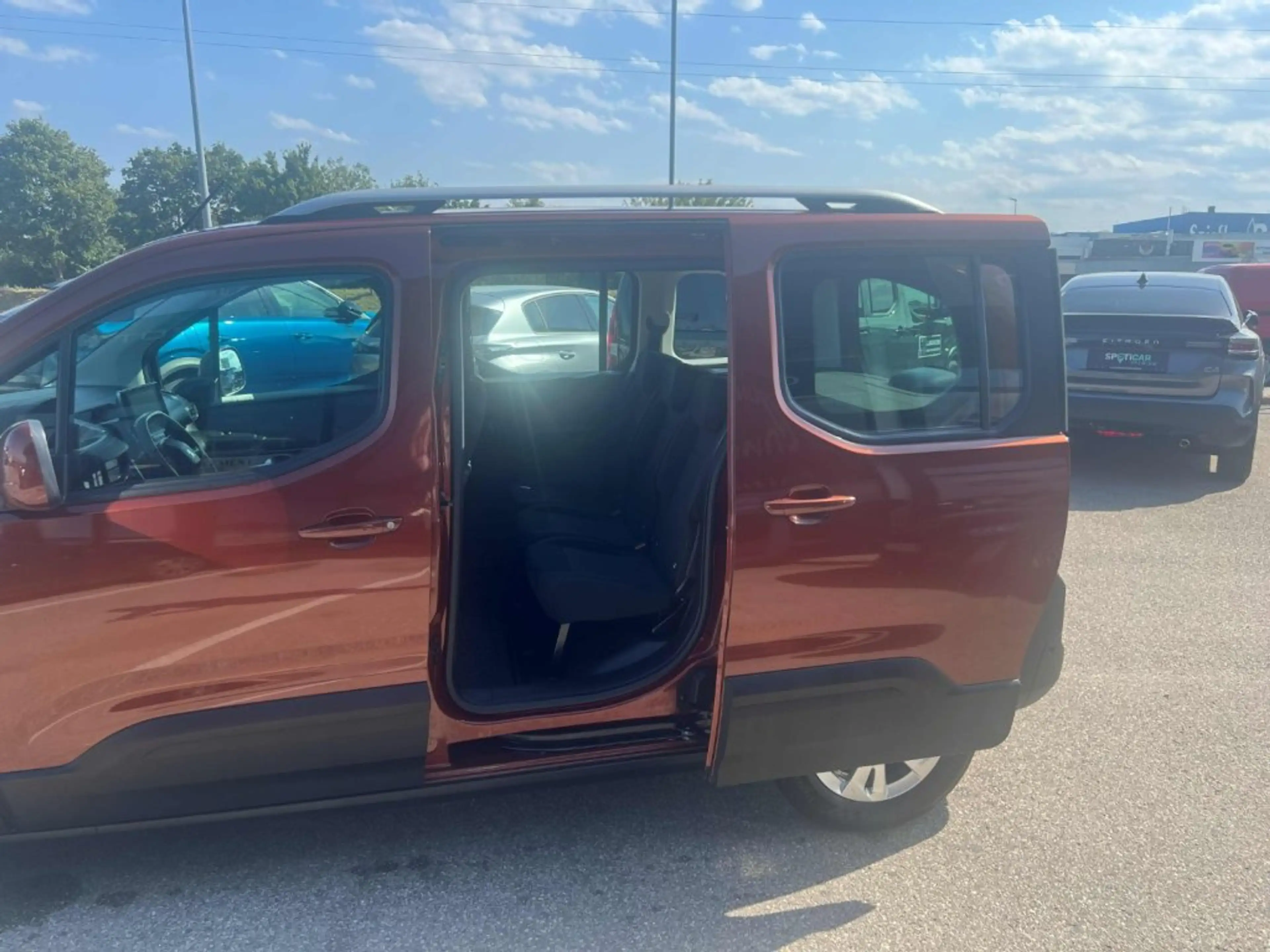 Peugeot Rifter Allure 1,5BlueHDi130AT8 — photo 3