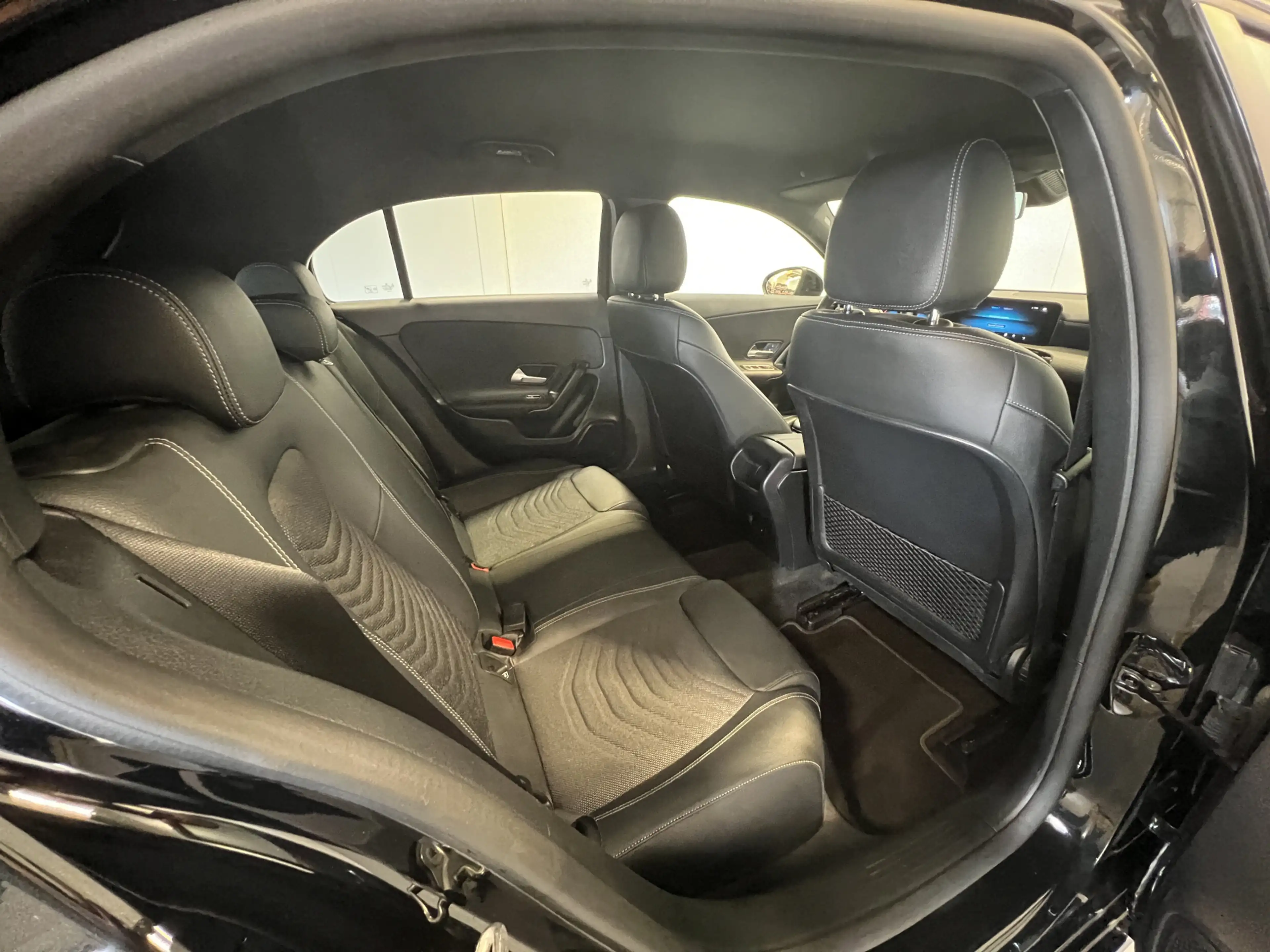Mercedes-Benz A 200 AMG Line | Navigatie/Android/Apple Carplay | LM Ve — photo 31