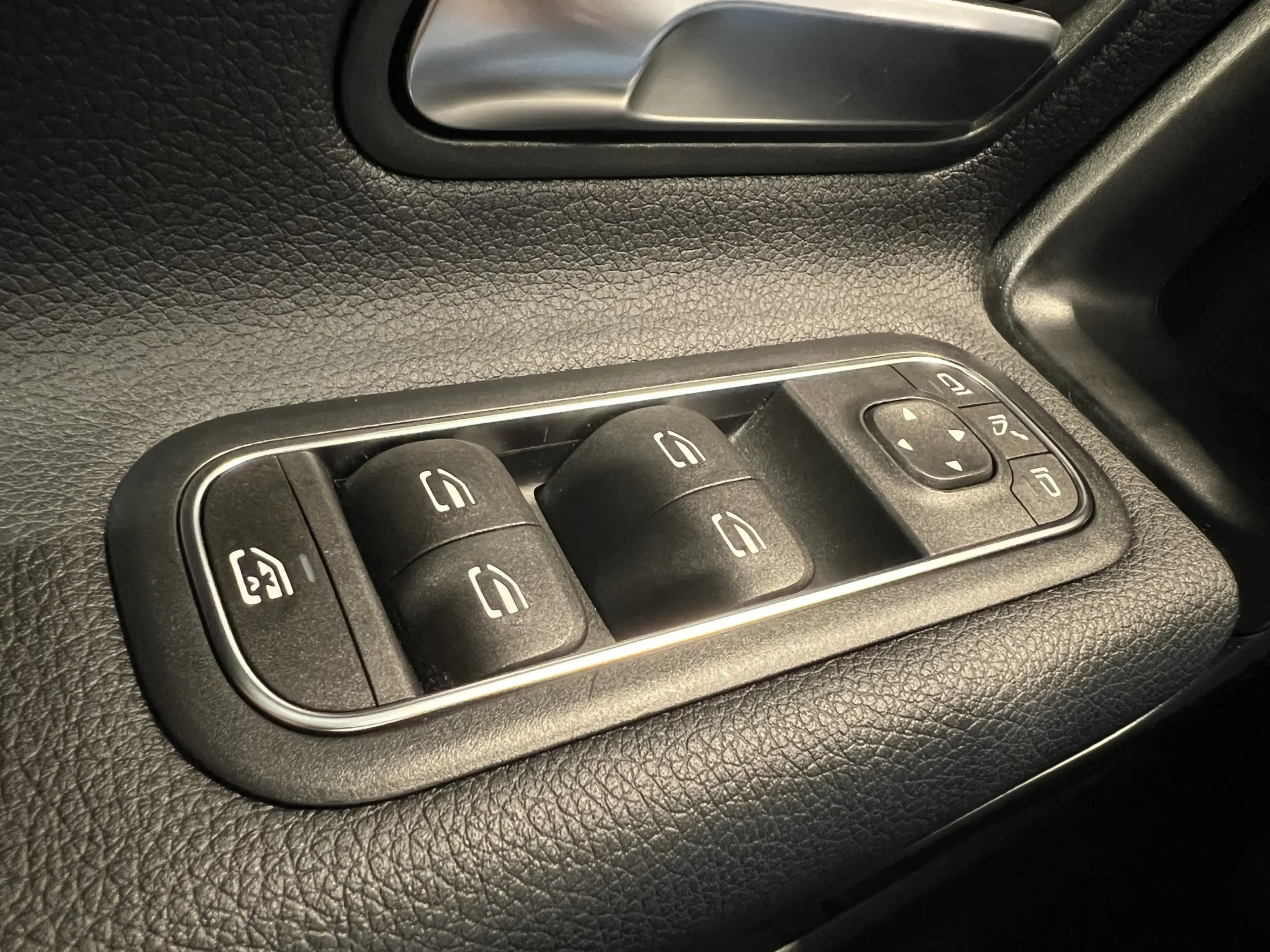 Mercedes-Benz A 200 AMG Line | Navigatie/Android/Apple Carplay | LM Ve — photo 29