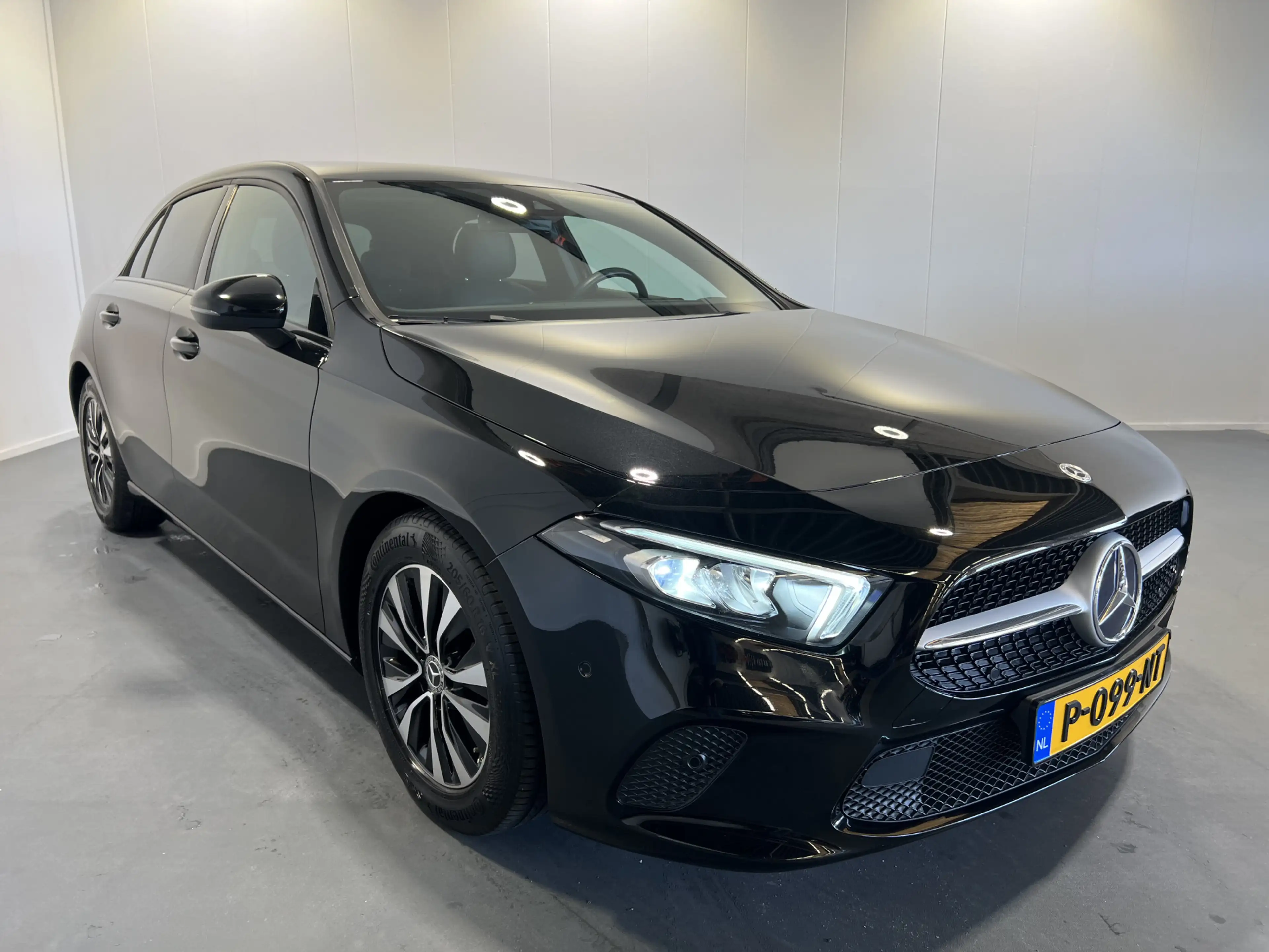 Mercedes-Benz A 200 AMG Line | Navigatie/Android/Apple Carplay | LM Ve — photo 37