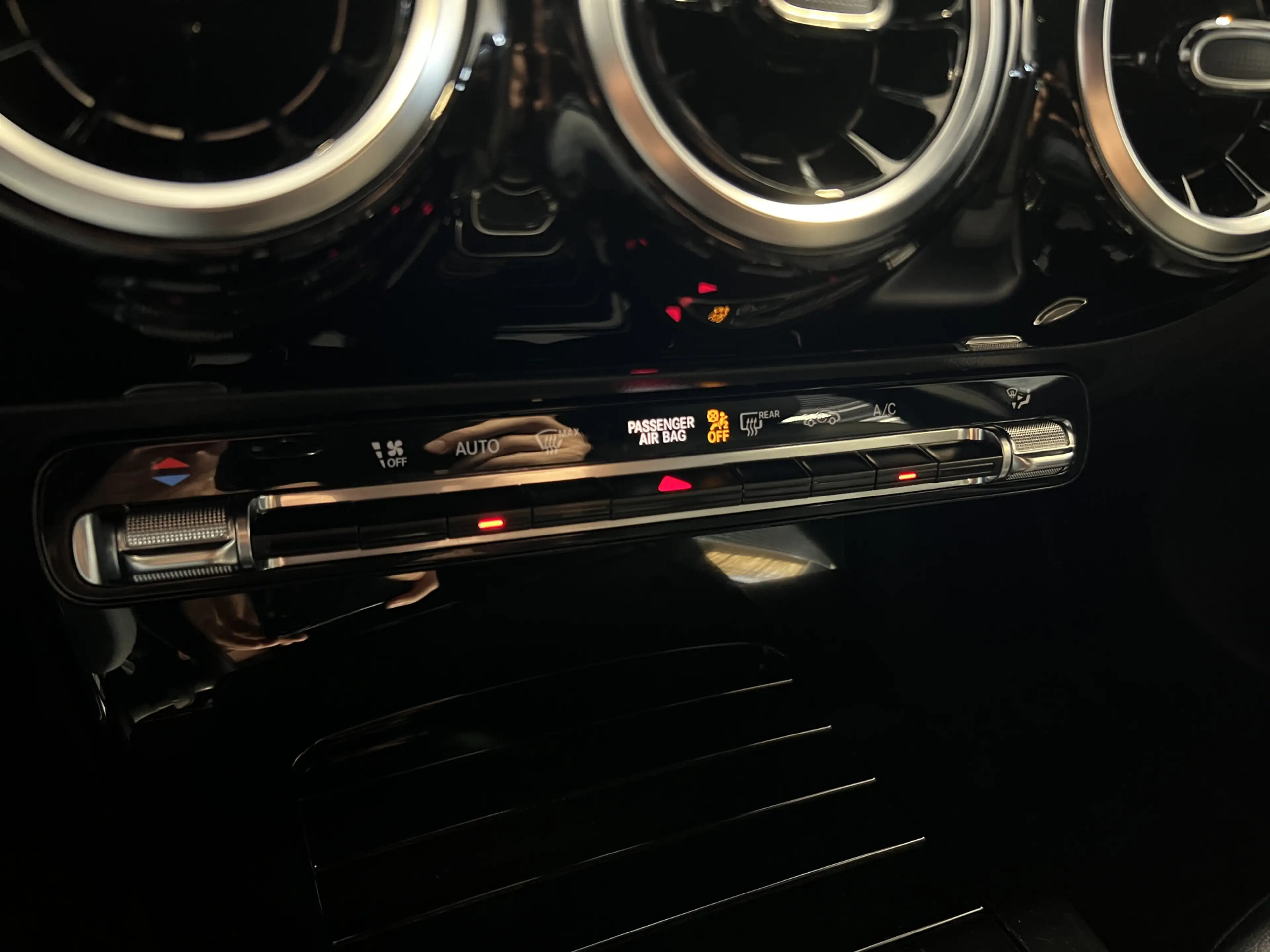 Mercedes-Benz A 200 AMG Line | Navigatie/Android/Apple Carplay | LM Ve — photo 16