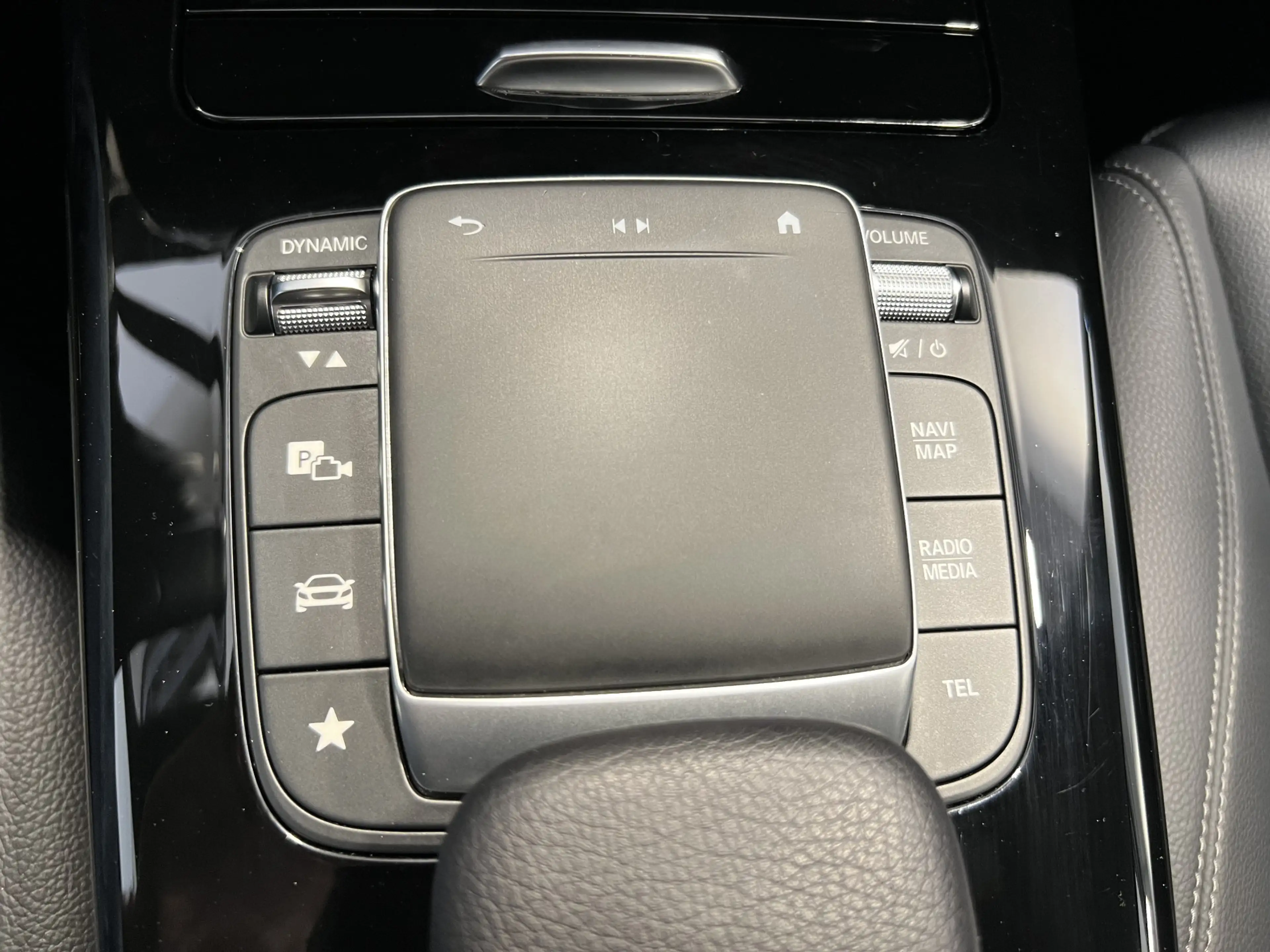 Mercedes-Benz A 200 AMG Line | Navigatie/Android/Apple Carplay | LM Ve — photo 15